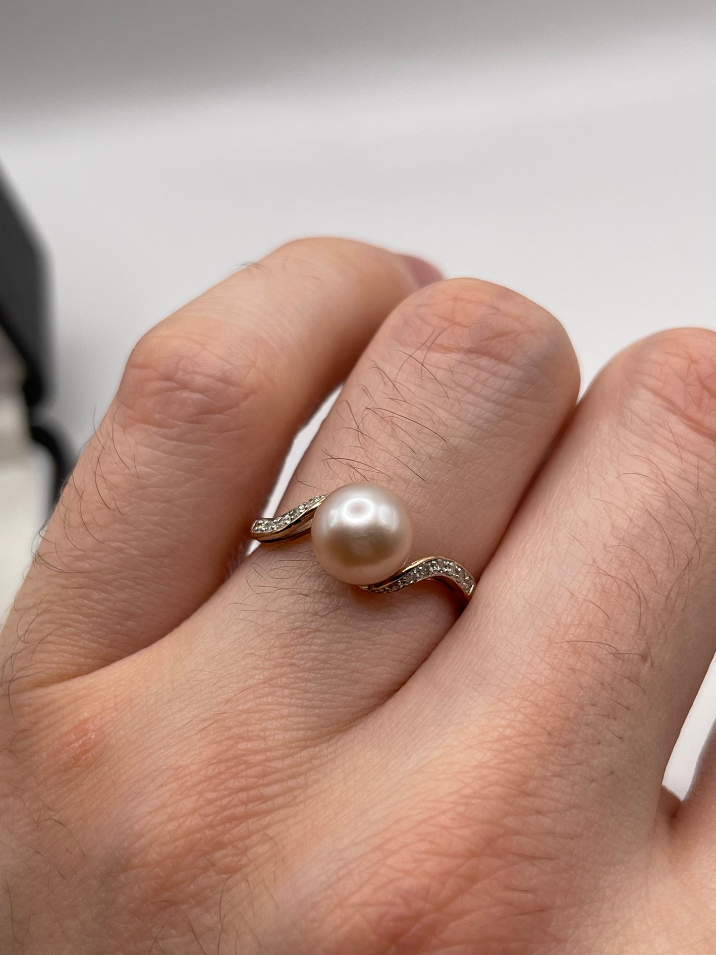 9ct rose gold pearl and diamond ring