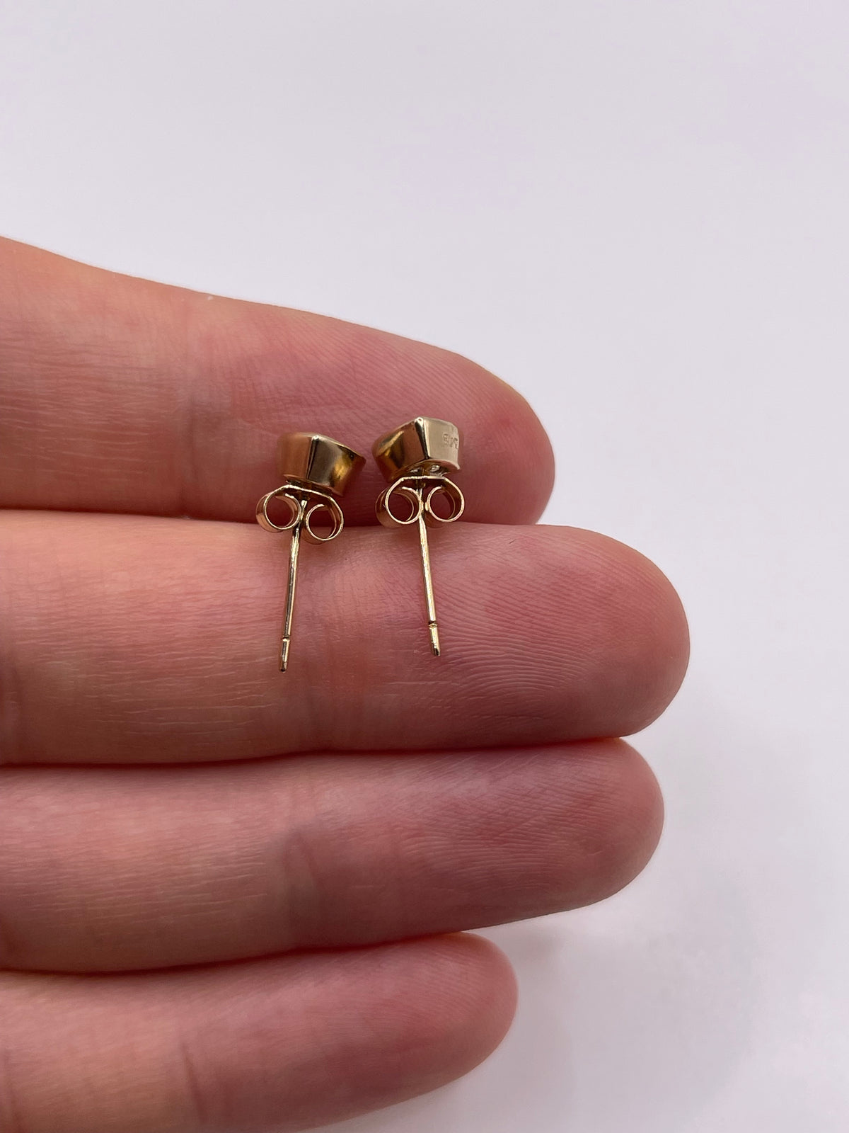 9ct gold topaz earrings