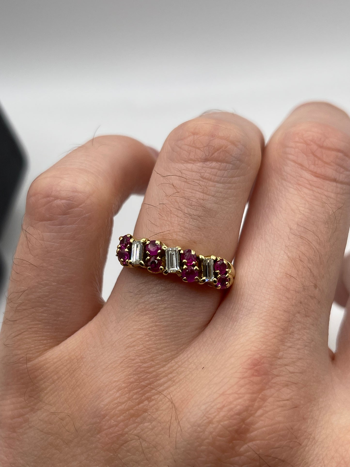 18ct gold ruby and diamond ring
