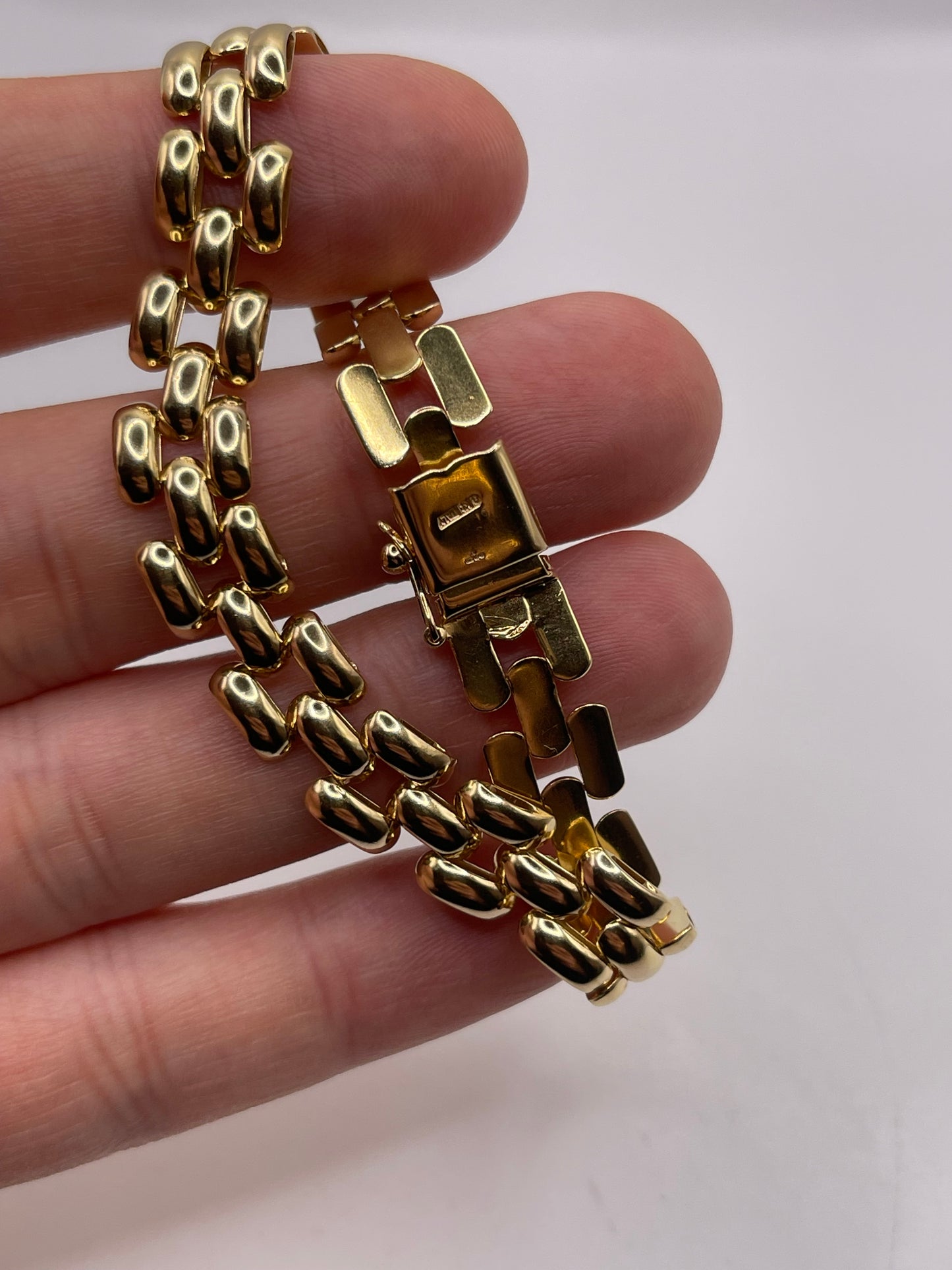 9ct gold bracelet