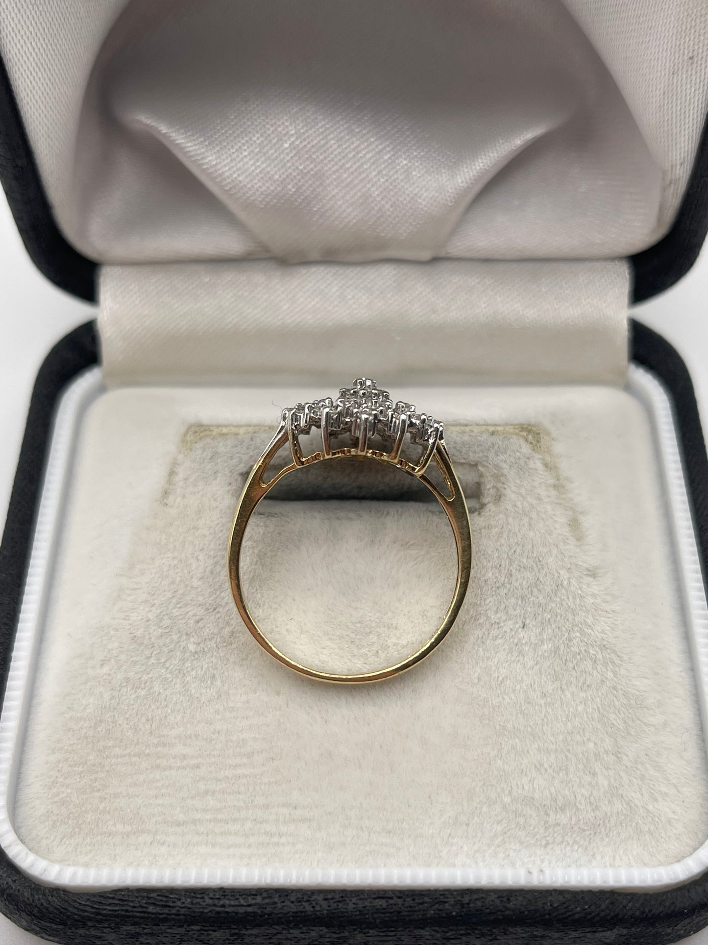 9ct gold diamond cluster ring