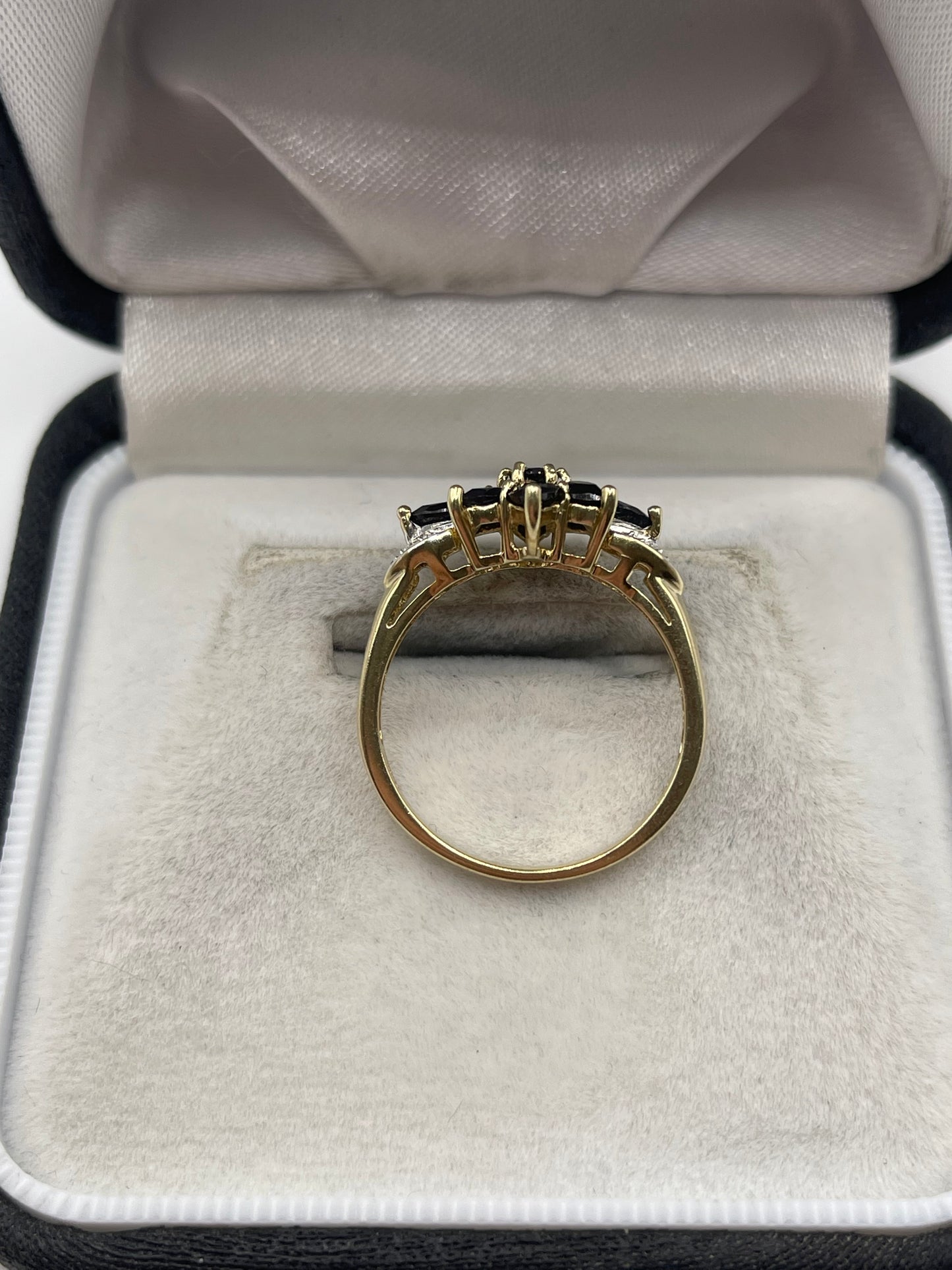9ct gold sapphire and diamond ring