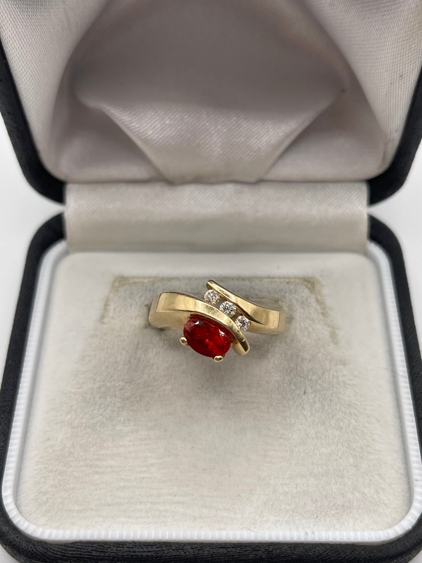 14ct gold fire opal and diamond ring