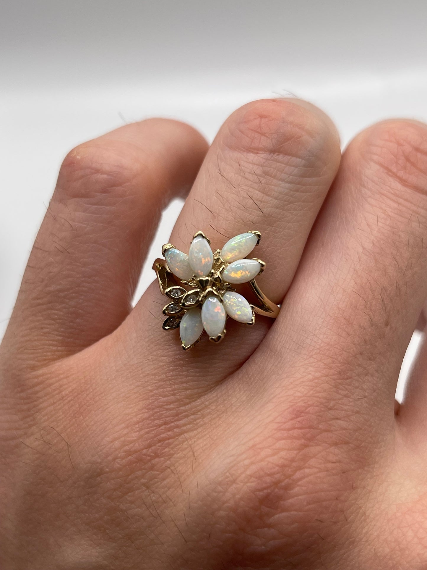9ct gold opal and diamond ring