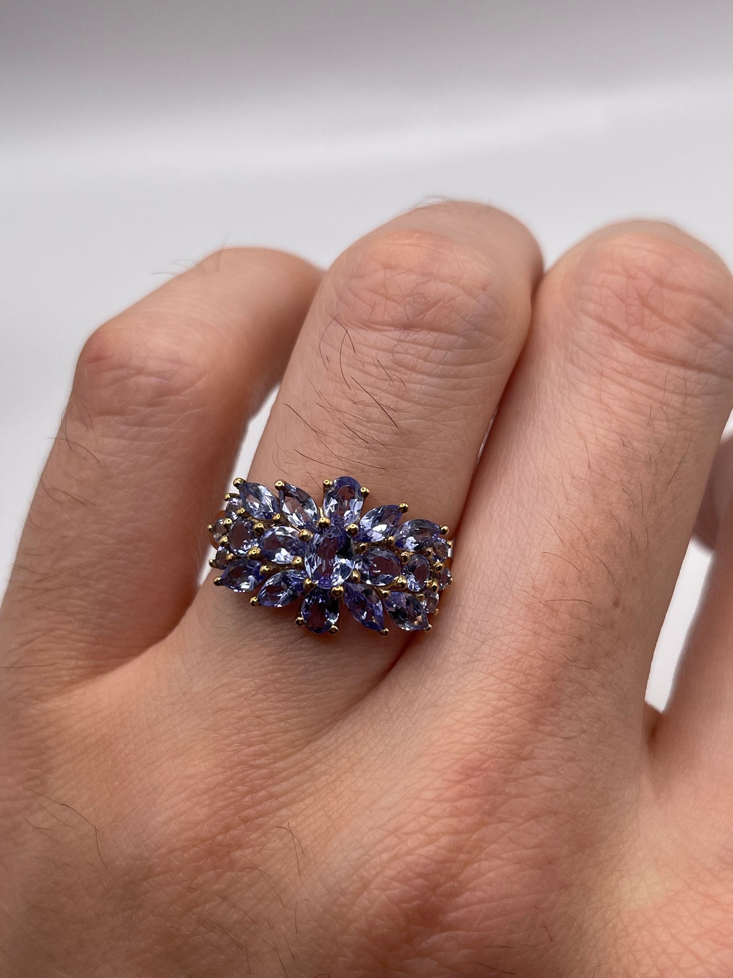 9ct gold tanzanite cluster ring