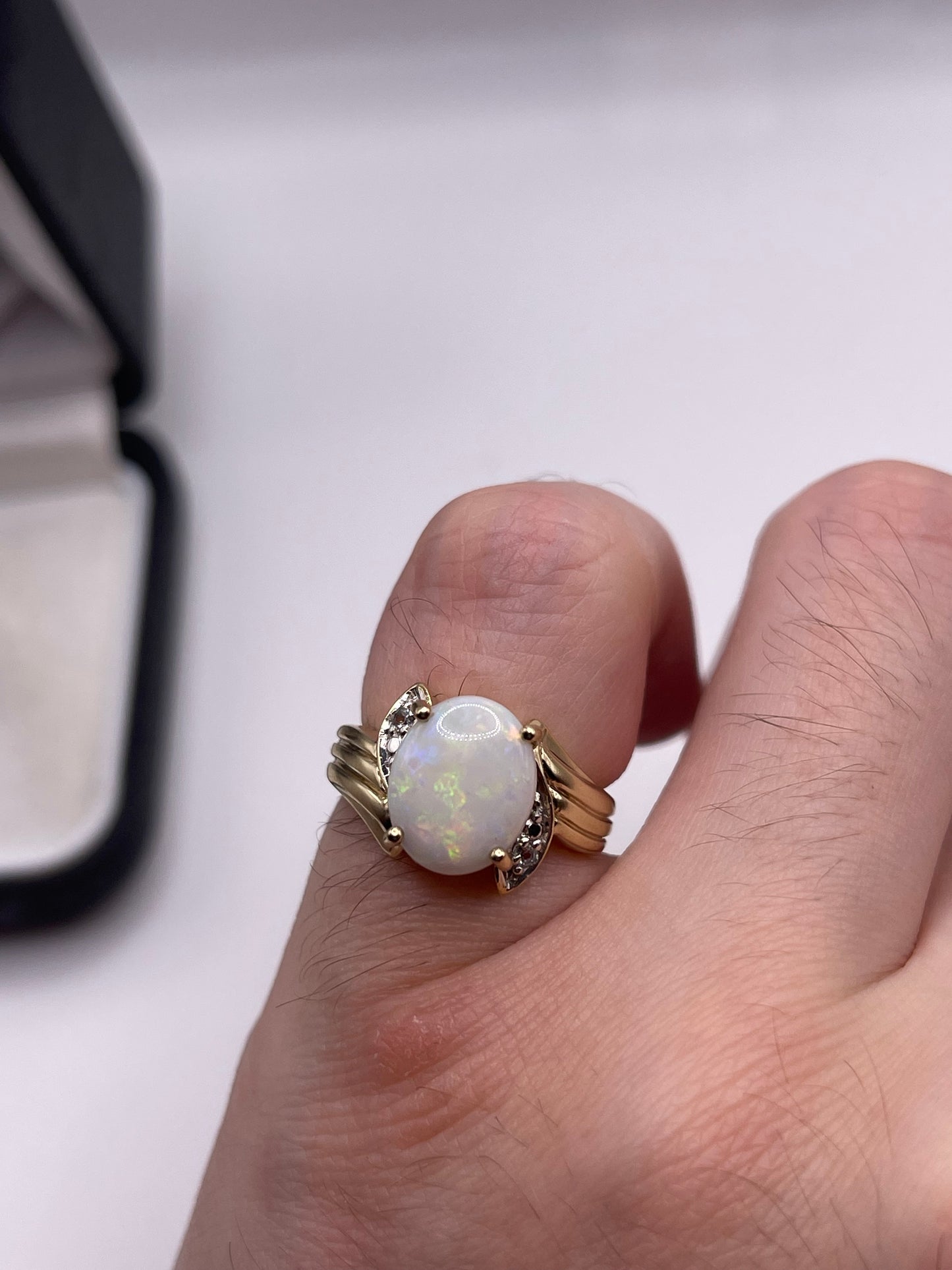 9ct gold opal and diamond ring