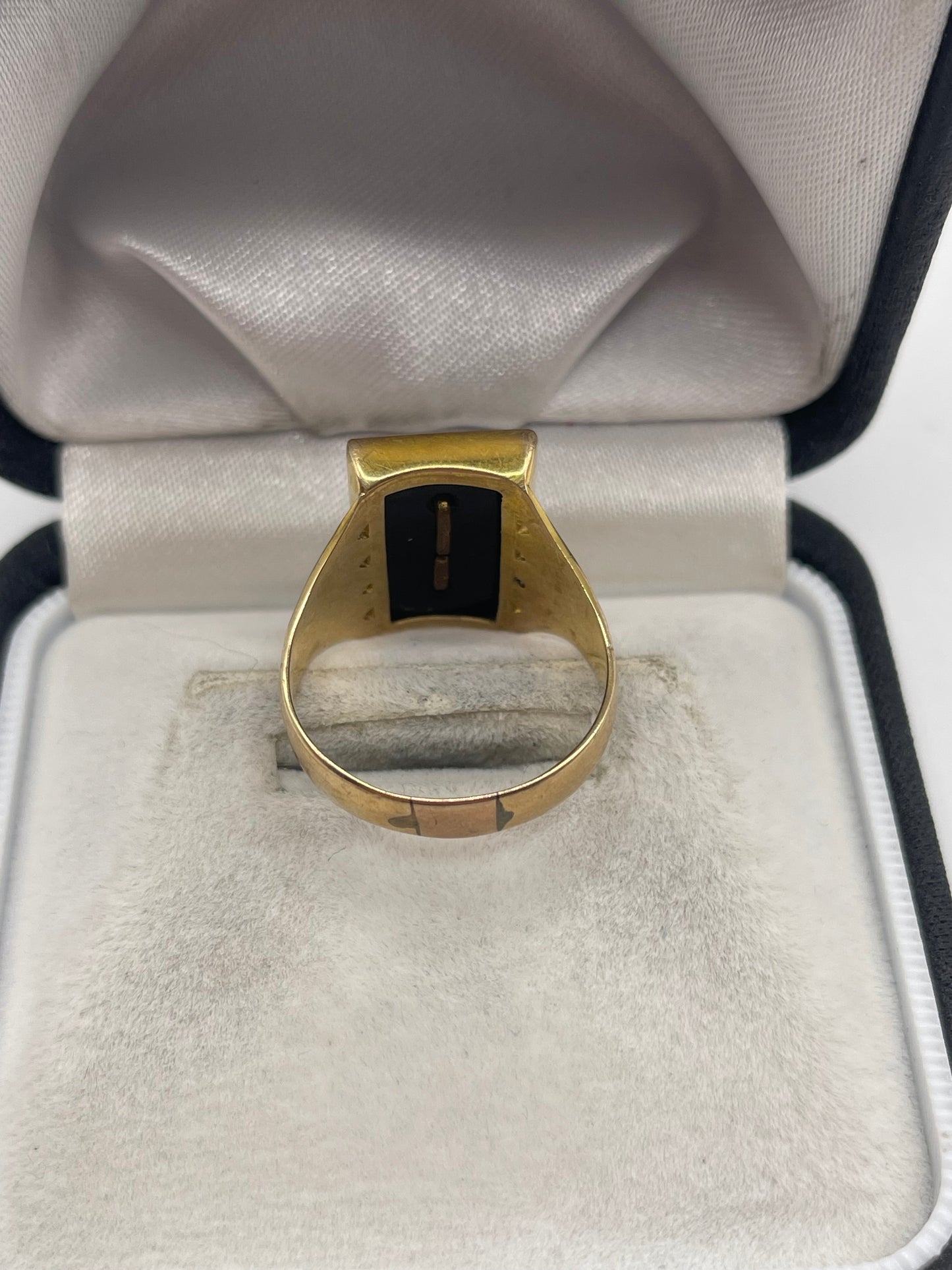 9ct gold initial onyx ring