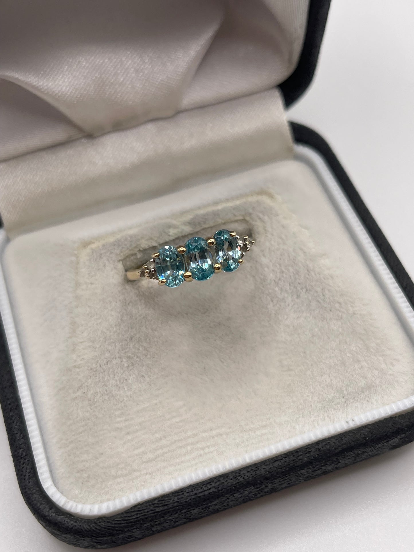 9ct gold blue zircon ring