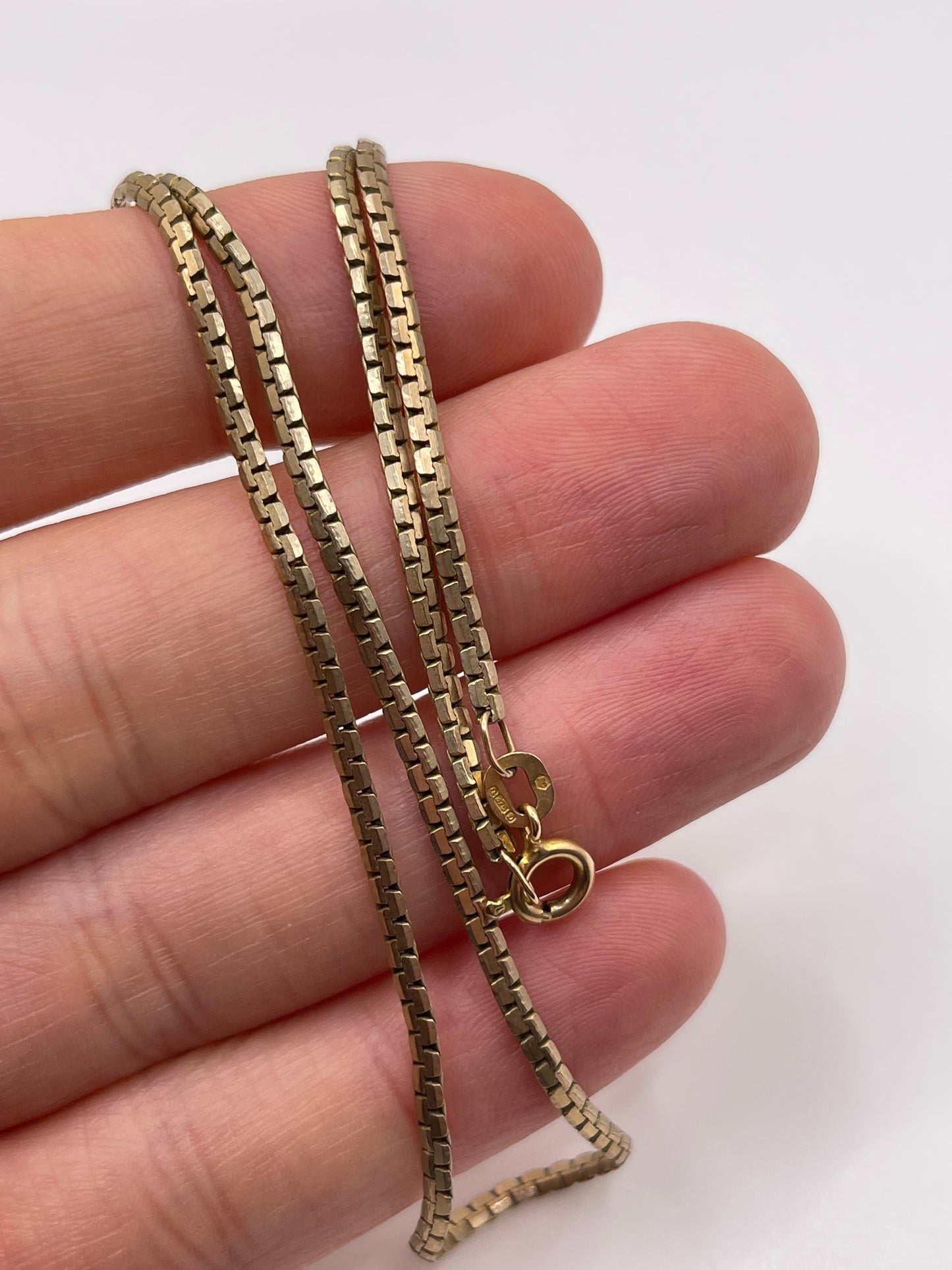 9ct gold chain 34