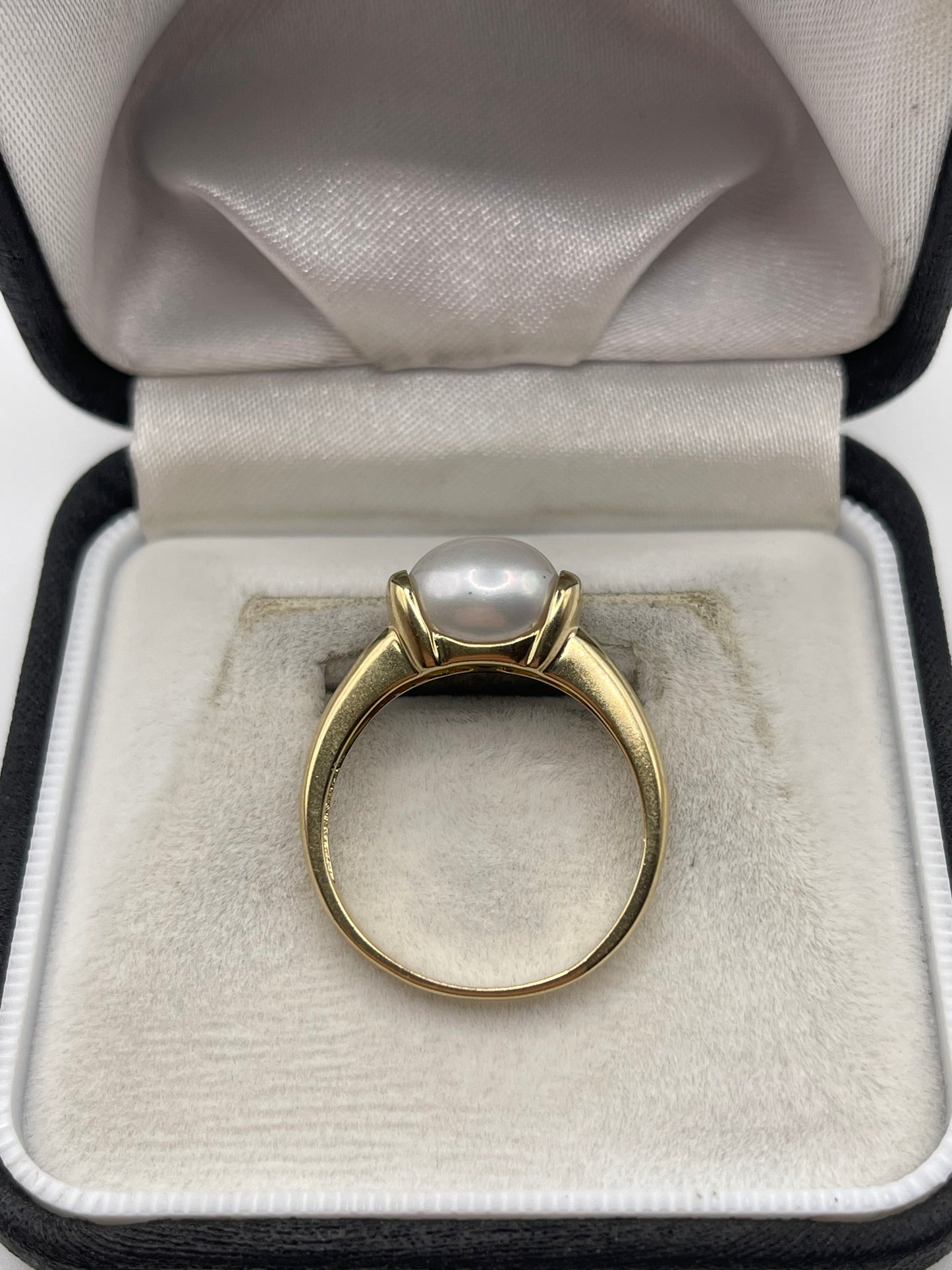 9ct gold pearl ring