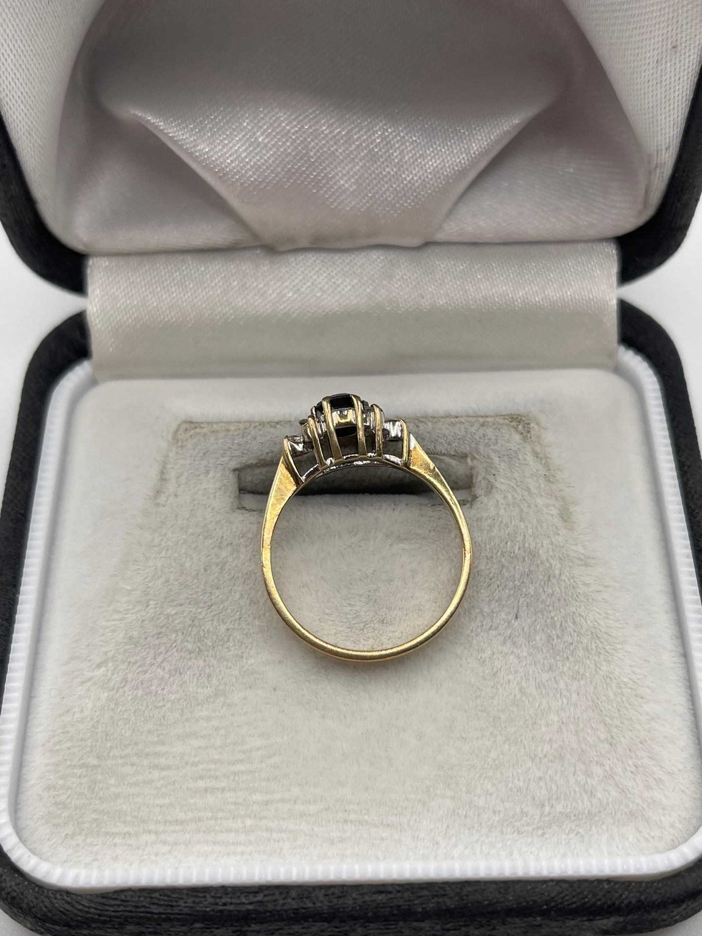 9ct gold sapphire and diamond ring