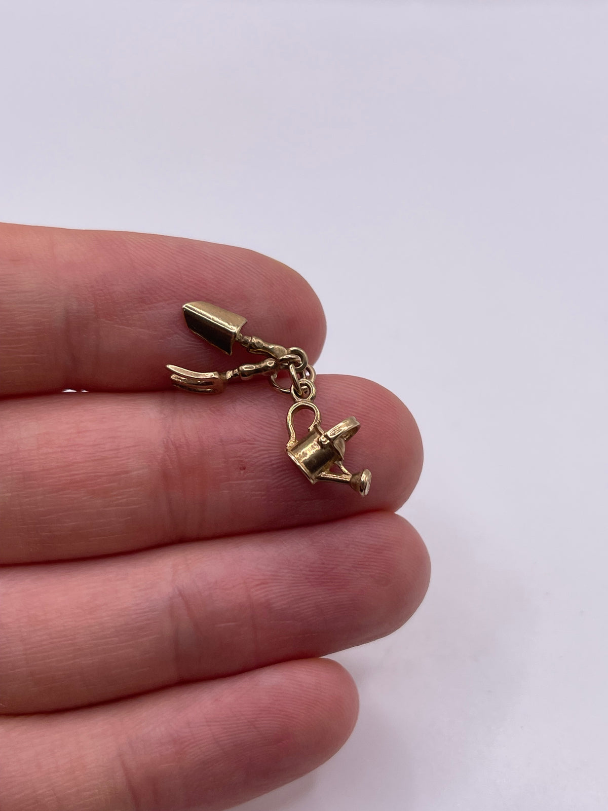 9ct gold gardening tools charm