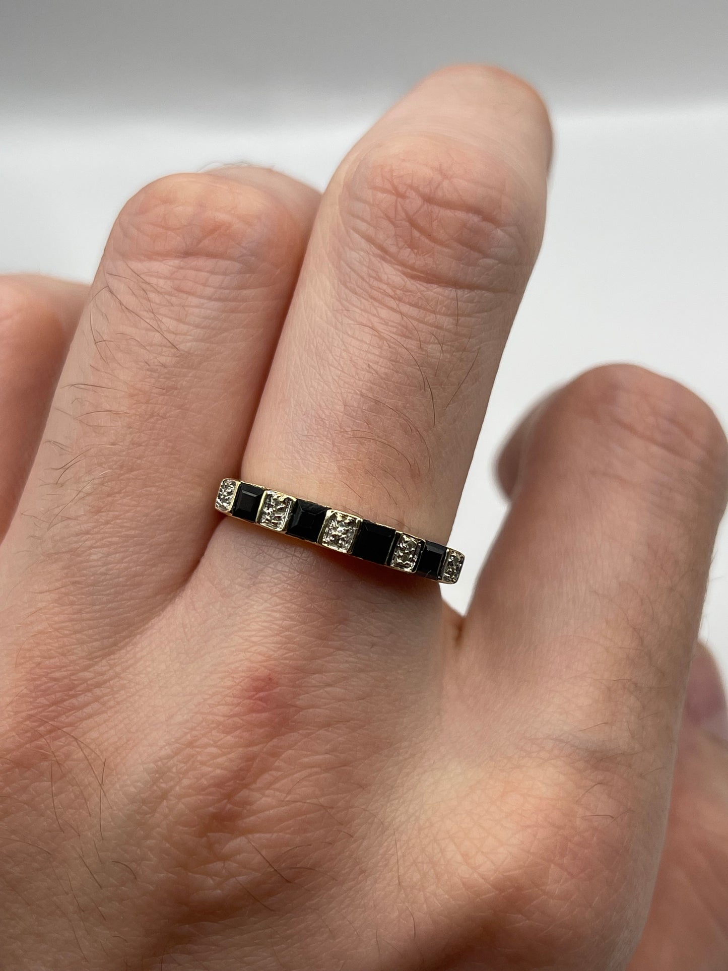 9ct gold sapphire and diamond ring
