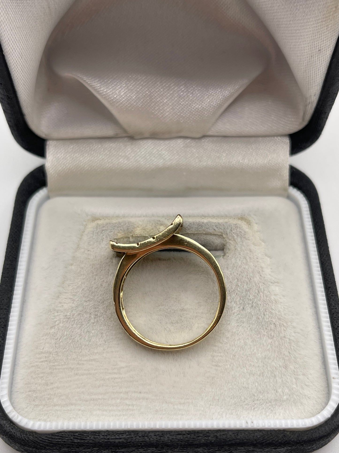 9ct gold ring