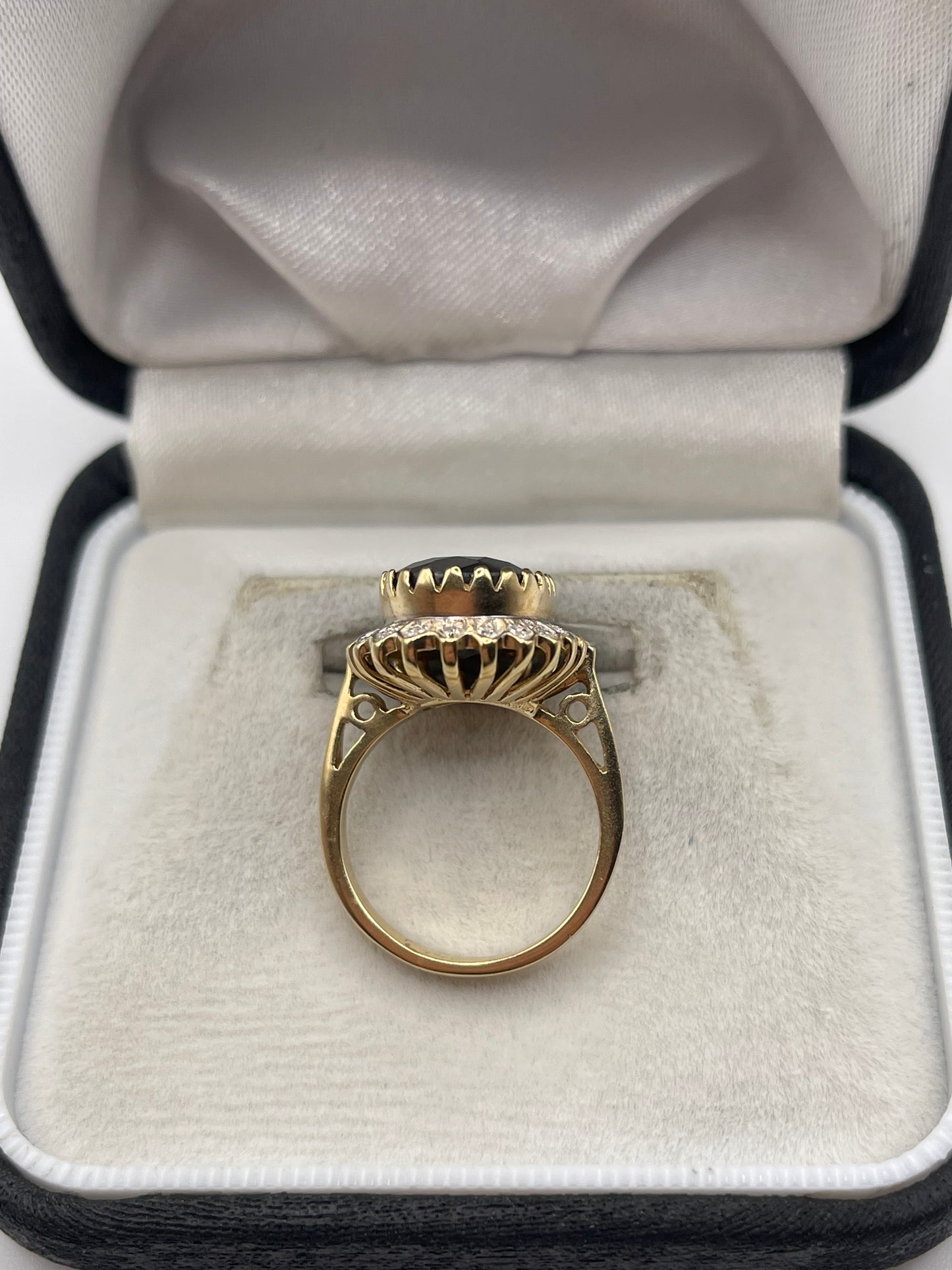 9ct gold sapphire and diamond ring