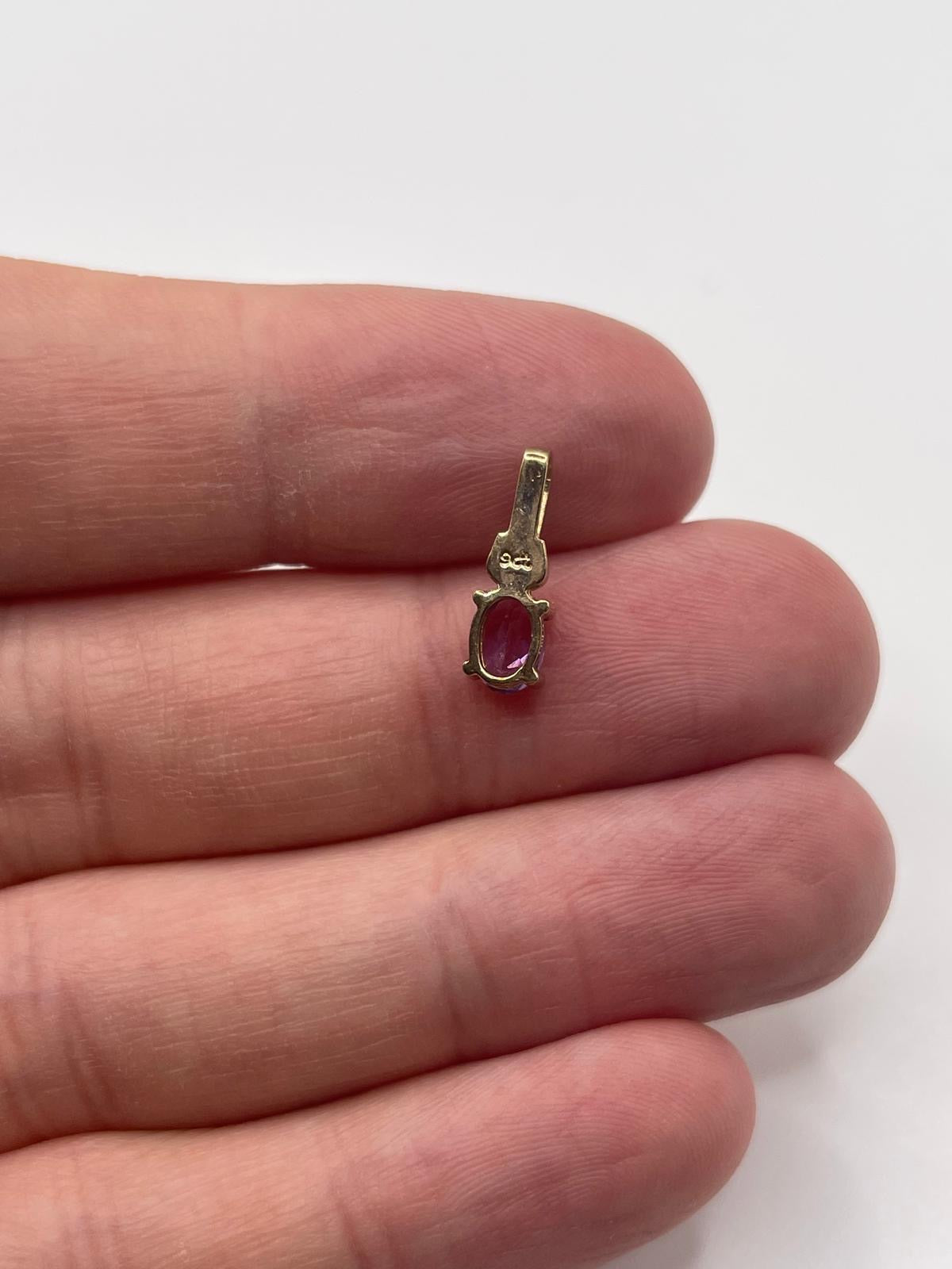 9ct gold amethyst pendant
