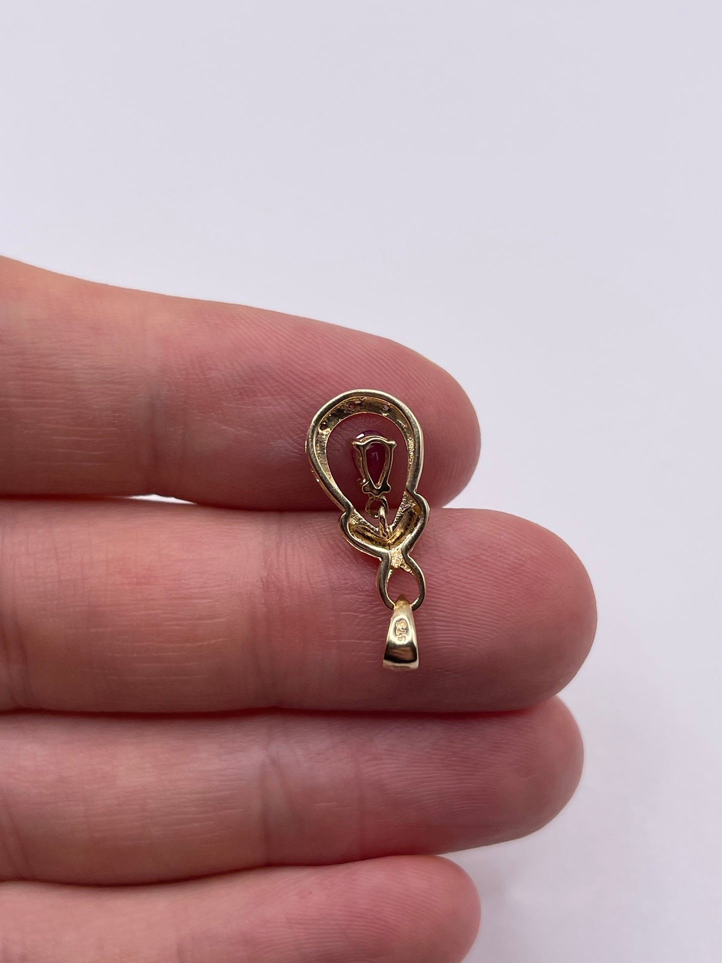 9ct gold ruby and diamond pendant