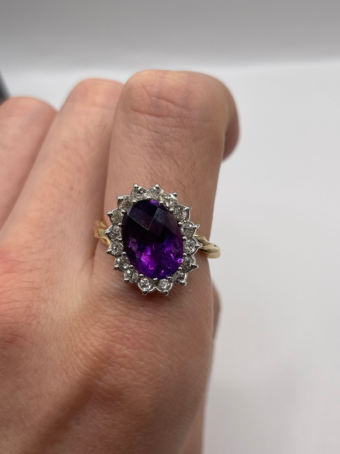 9ct gold amethyst and diamond ring