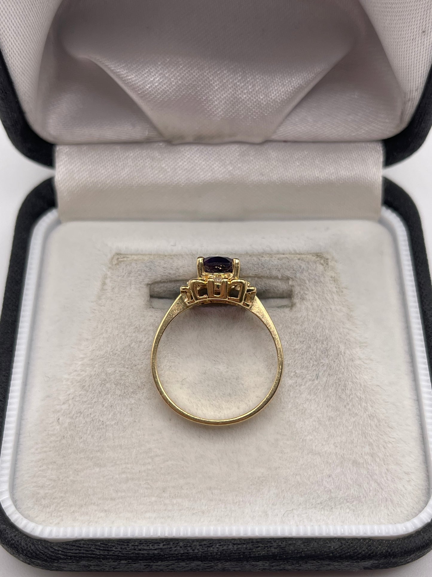 14ct gold amethyst and diamond ring
