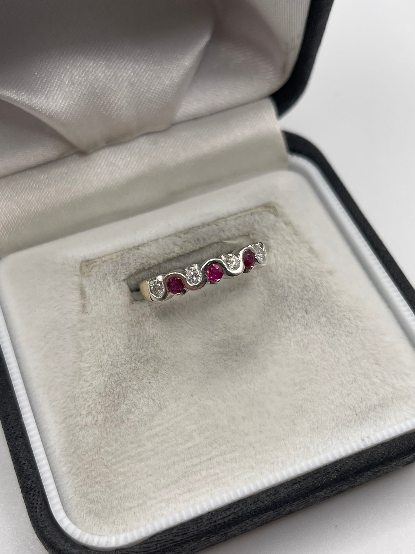 9ct gold ruby and diamond ring