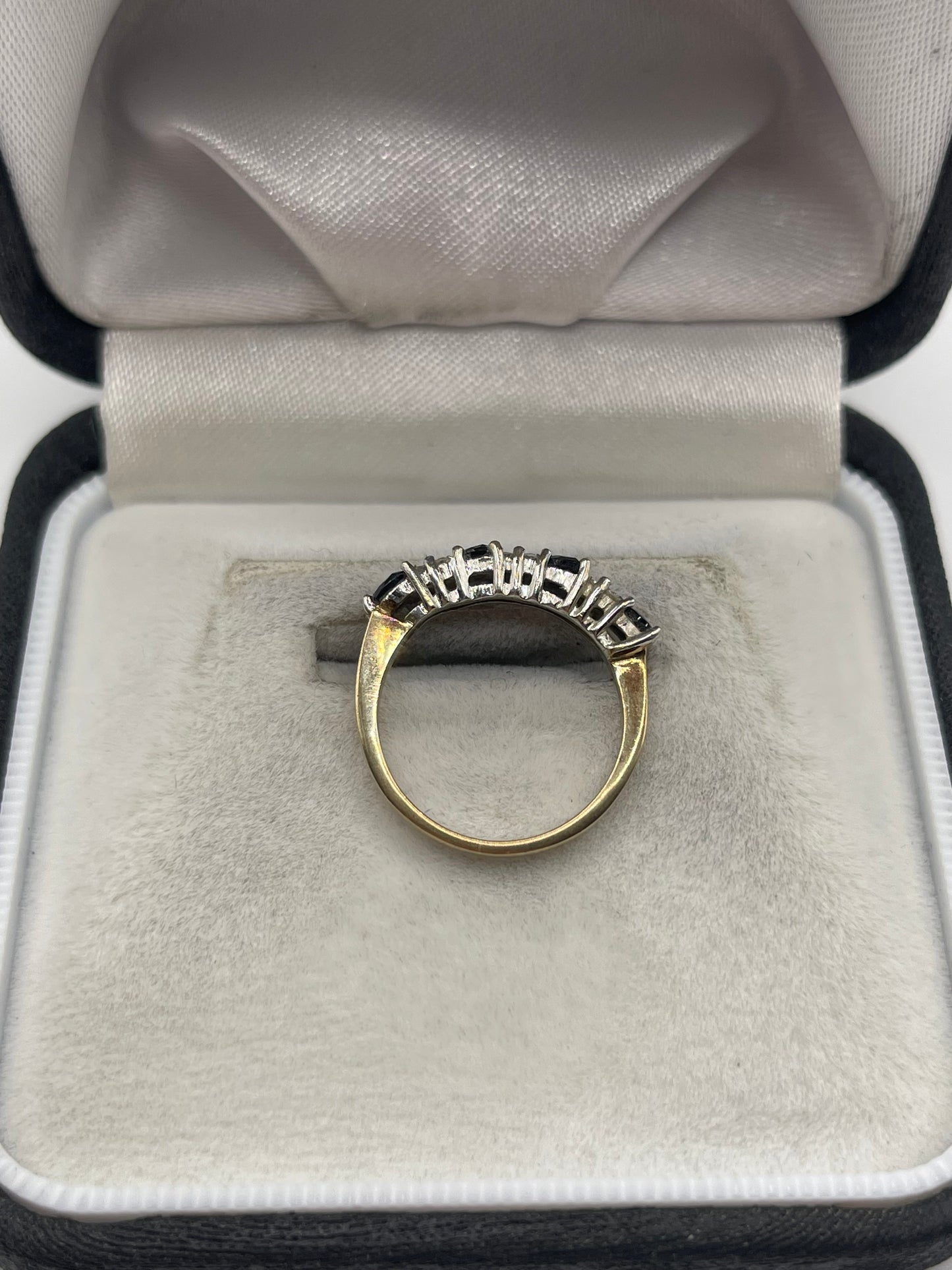 9ct gold sapphire and diamond ring