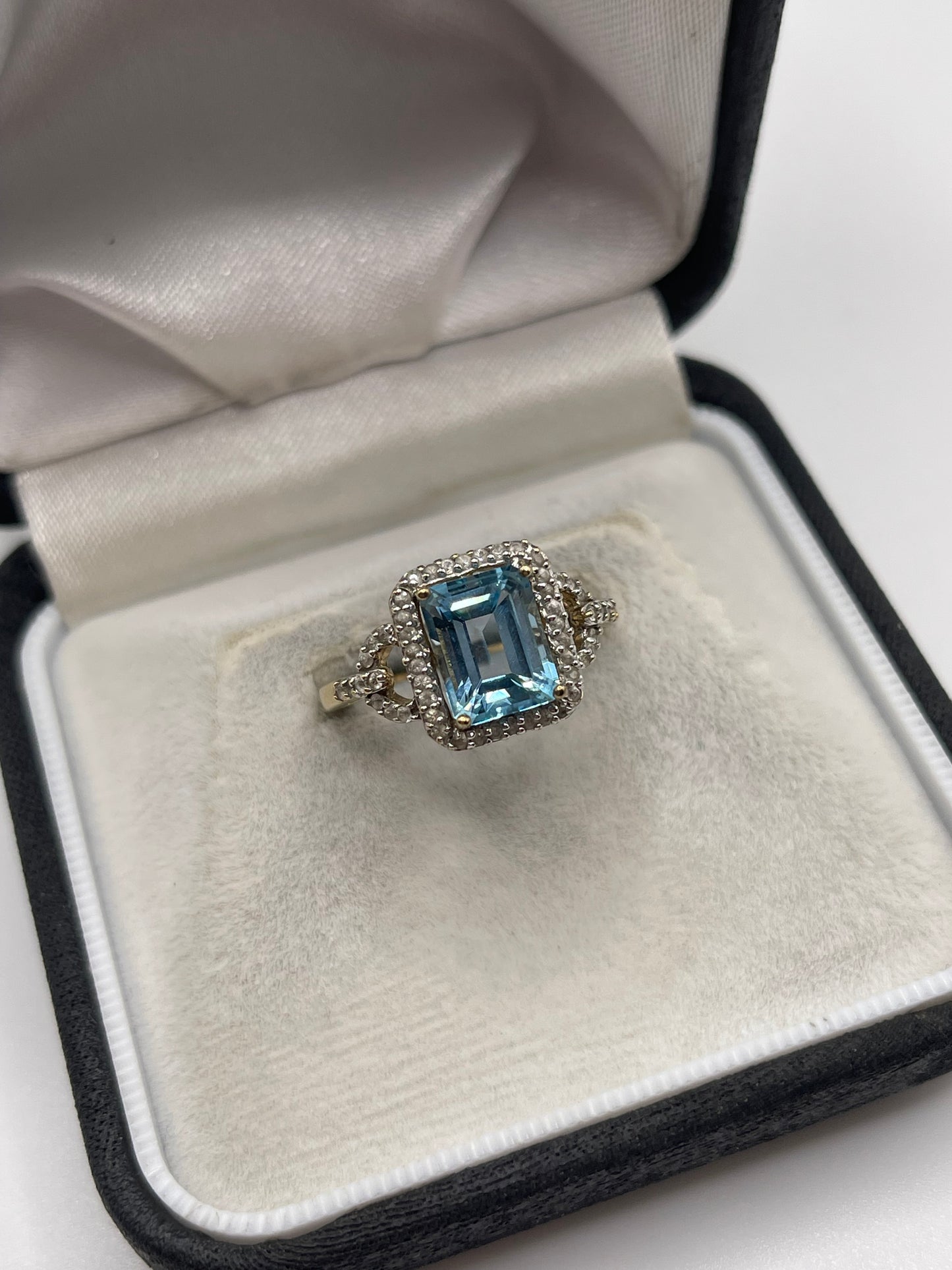 9ct gold aquamarine and zircon ring