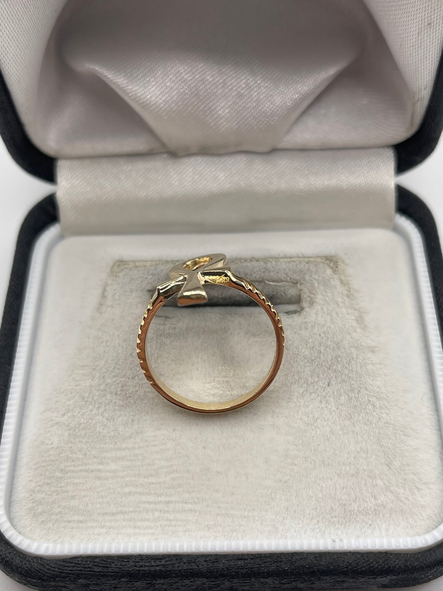 9ct gold ankh ring