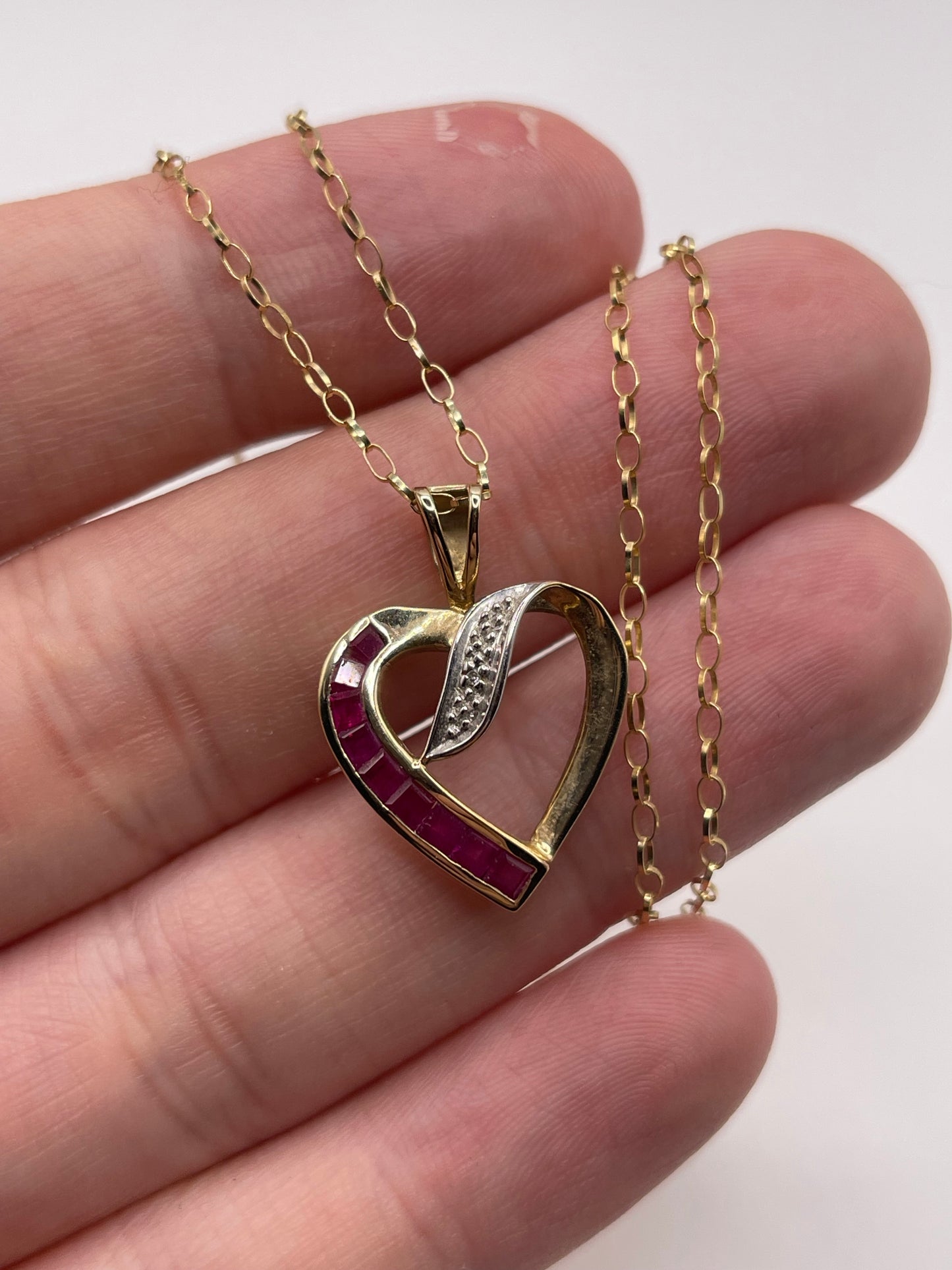9ct gold ruby and diamond necklace