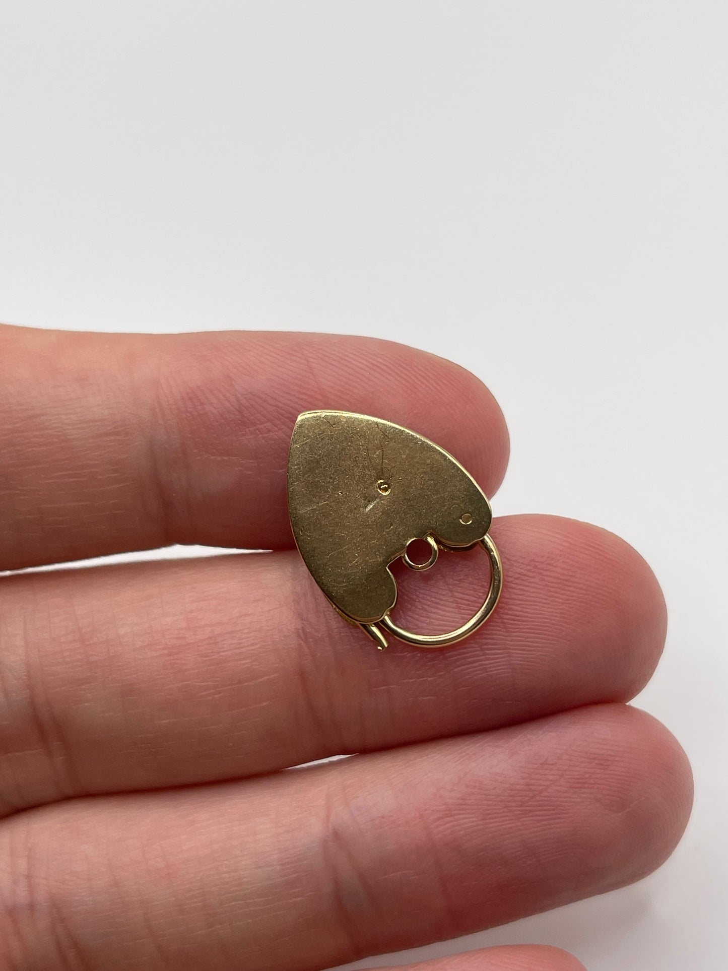 9ct gold padlock 64