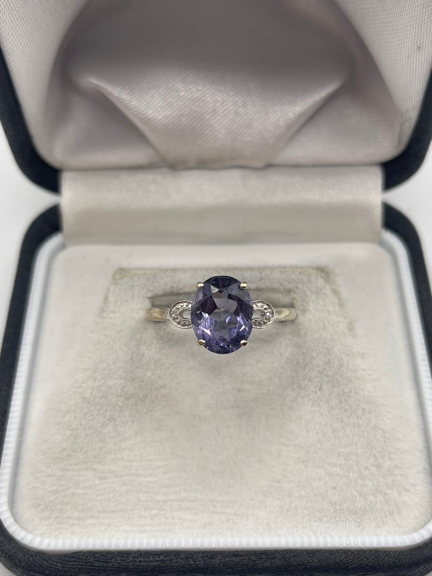9ct white gold blueberry quartz and diamond ring