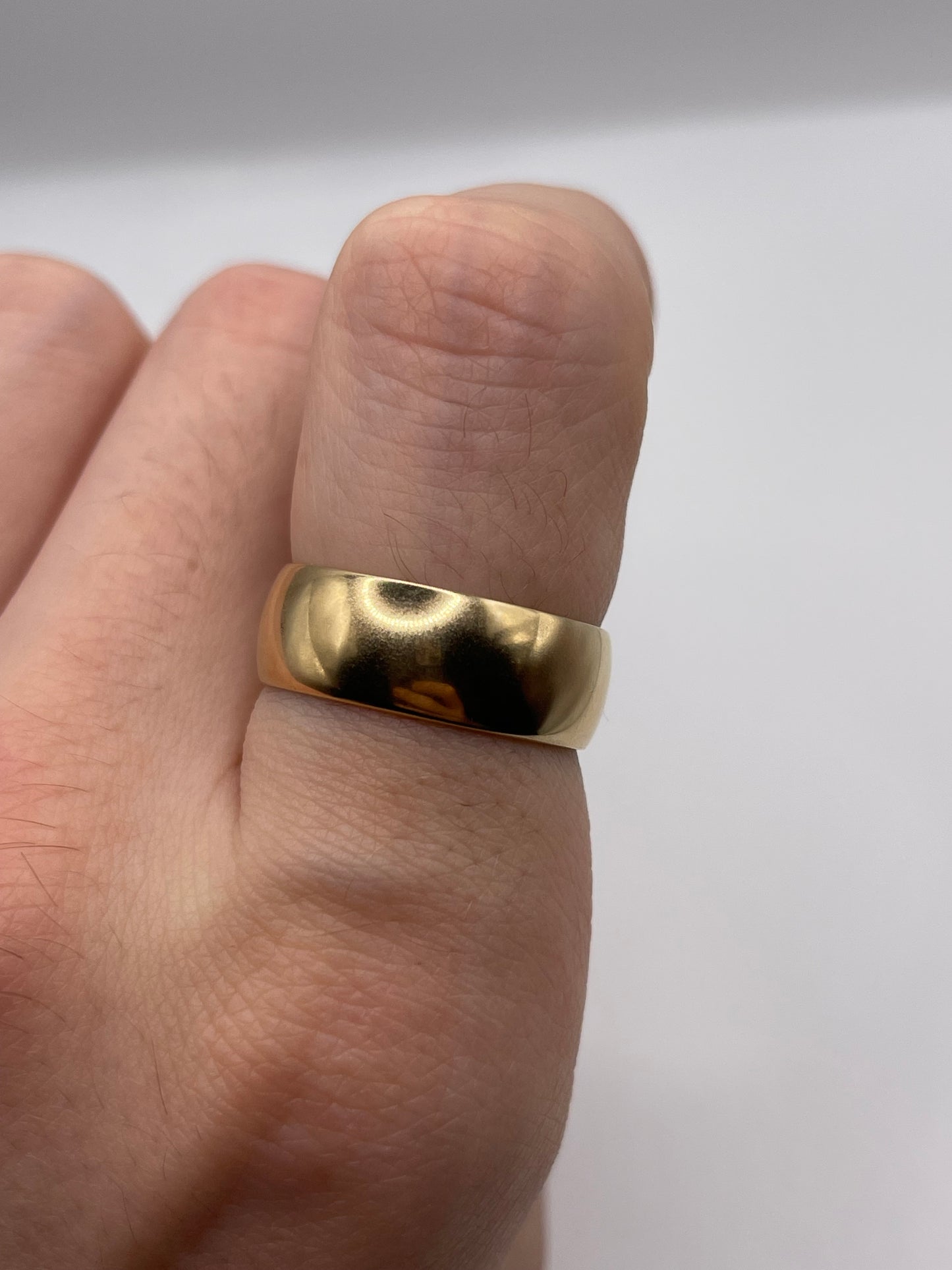 9ct gold band