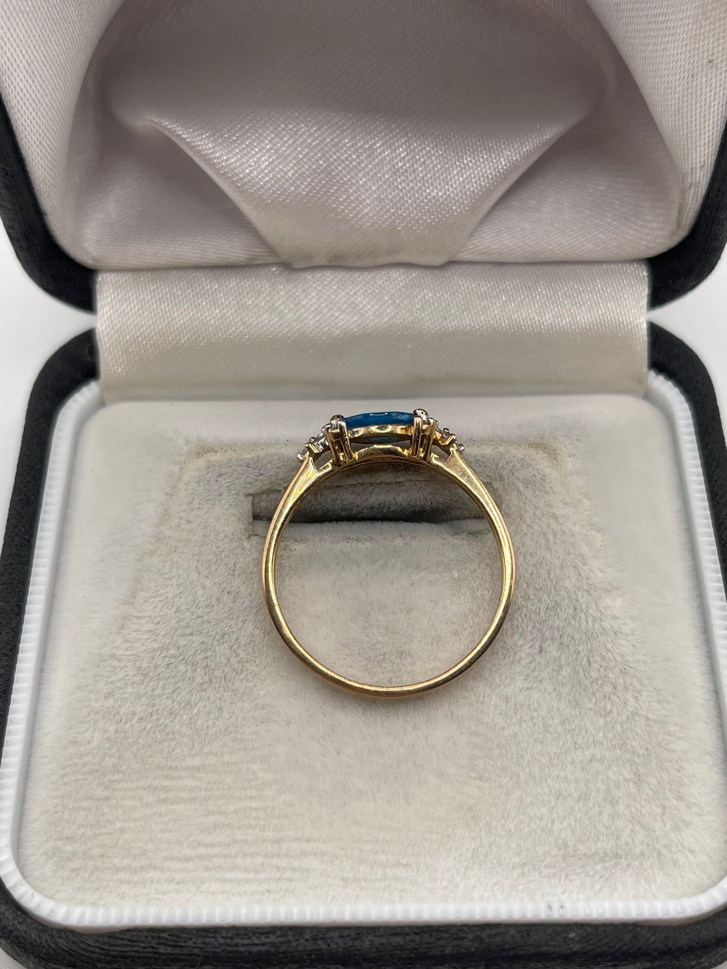 9ct gold blue apatite and zircon ring