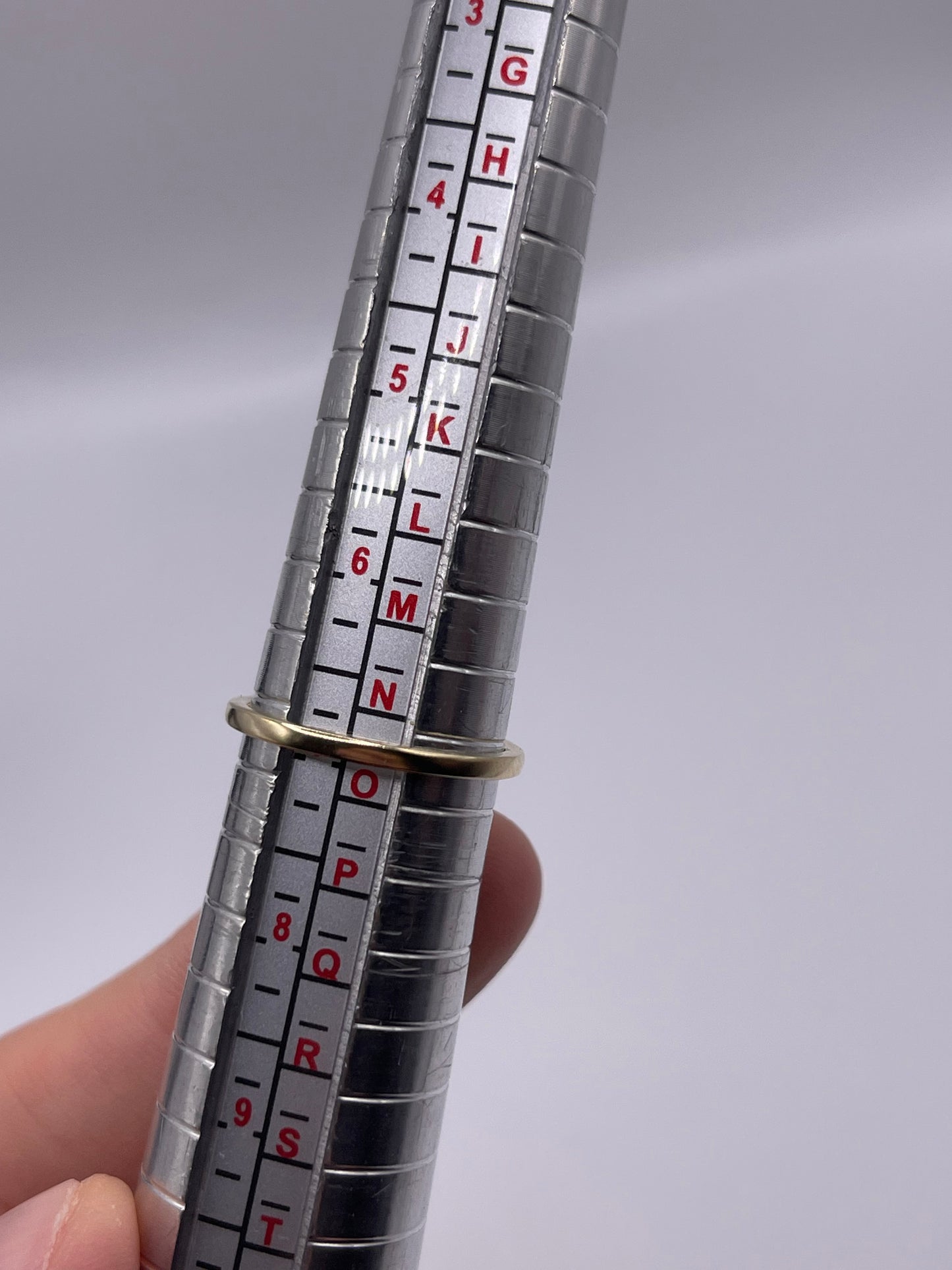 9ct gold diamond cluster ring