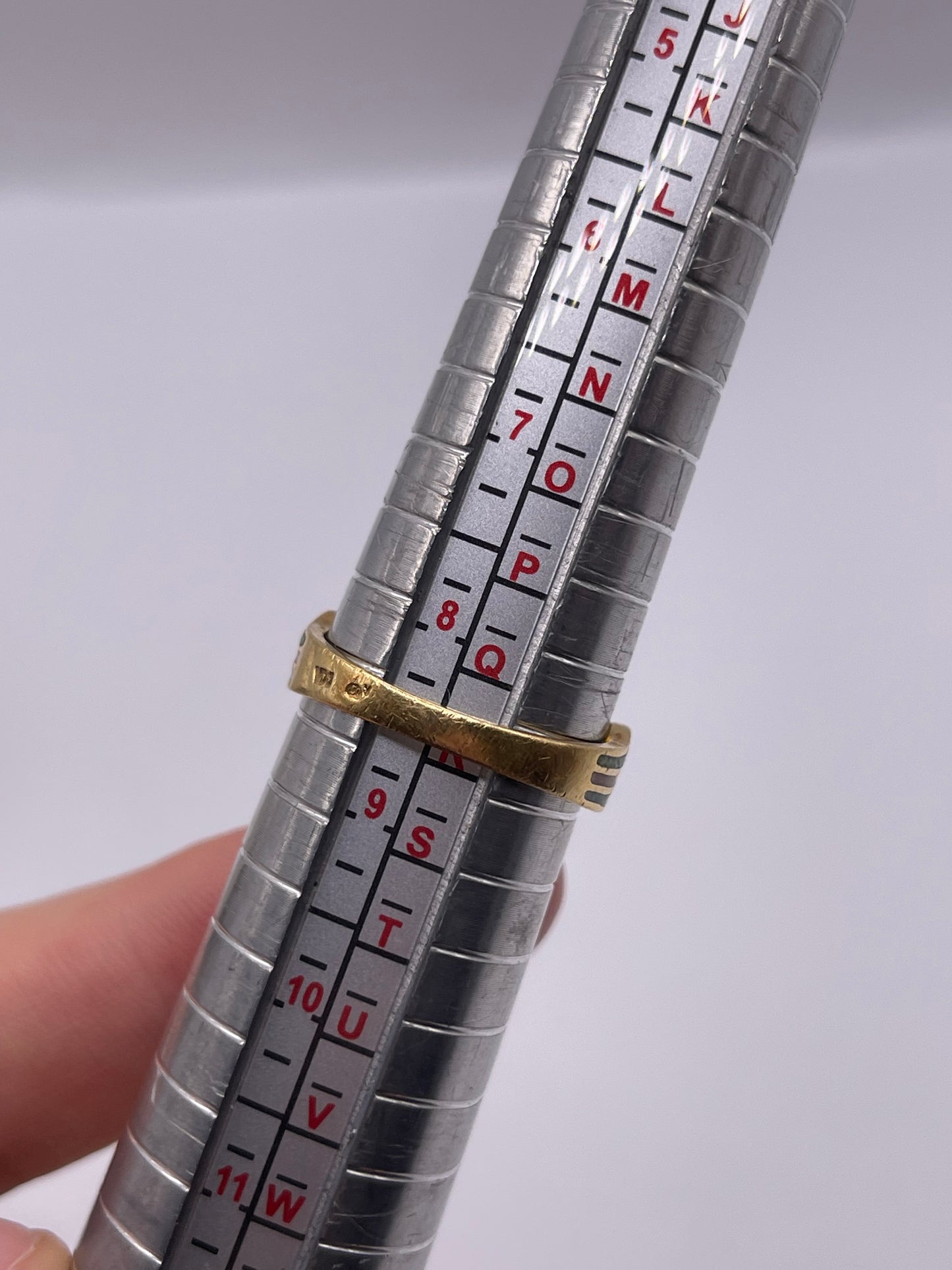 18ct gold enamel ring