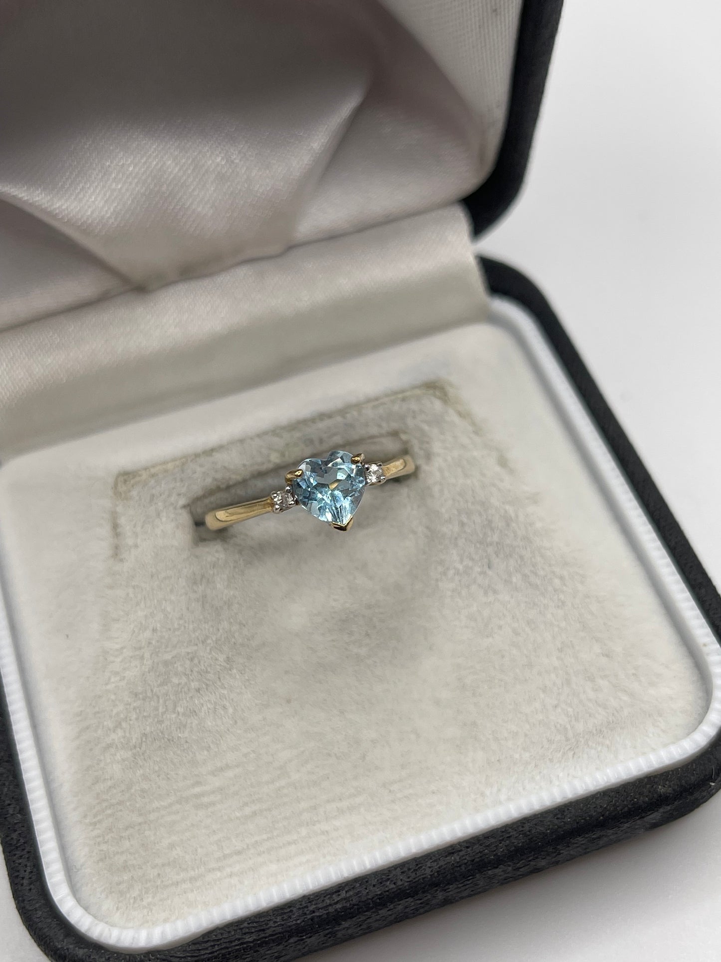 9ct gold topaz and zircon ring