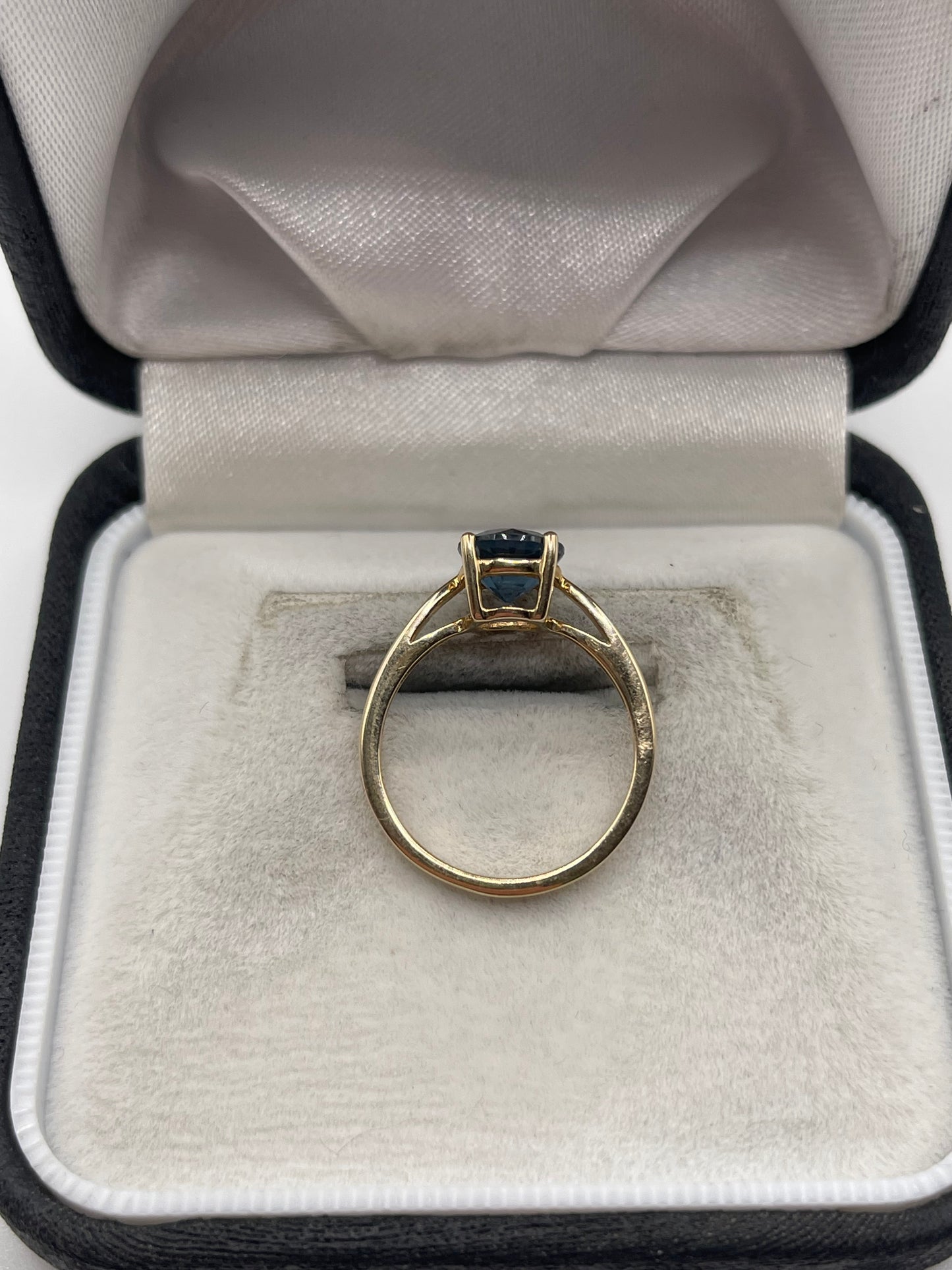 9ct gold teal topaz ring