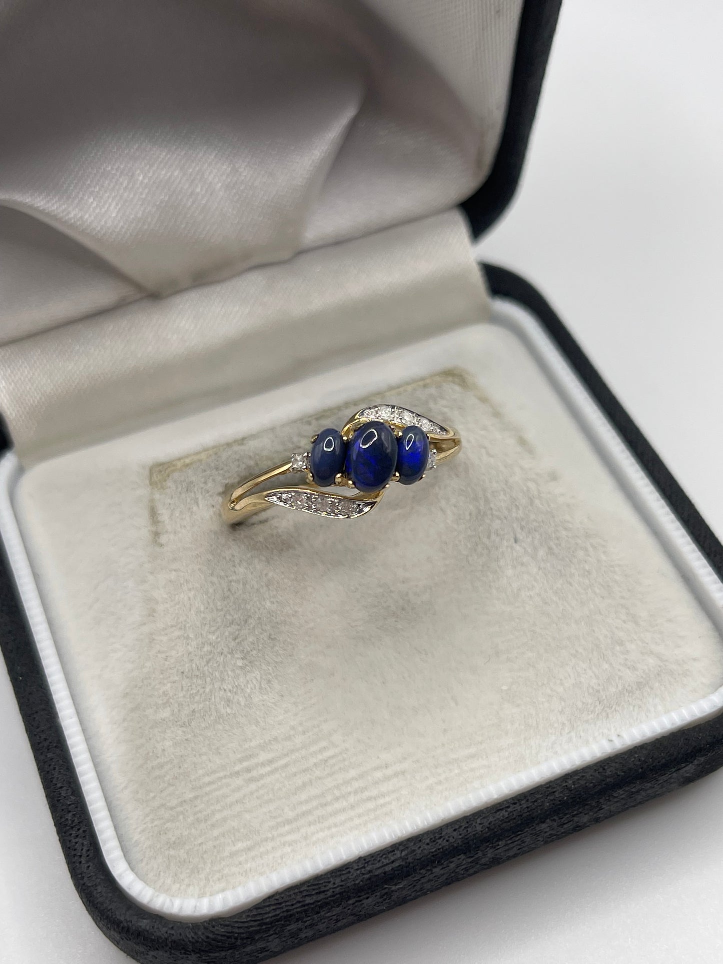 9ct gold opal and diamond ring