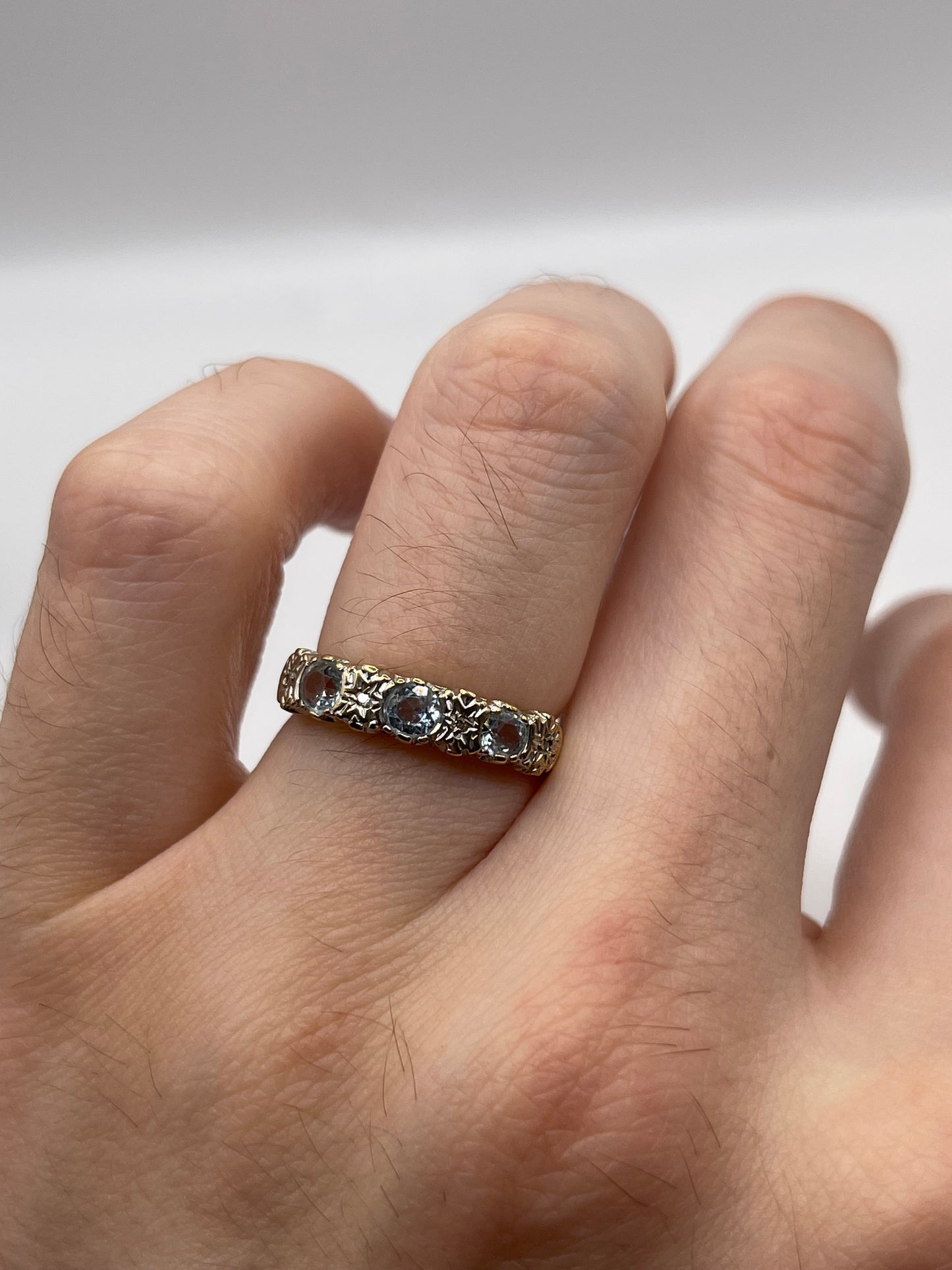 9ct gold topaz and diamond ring