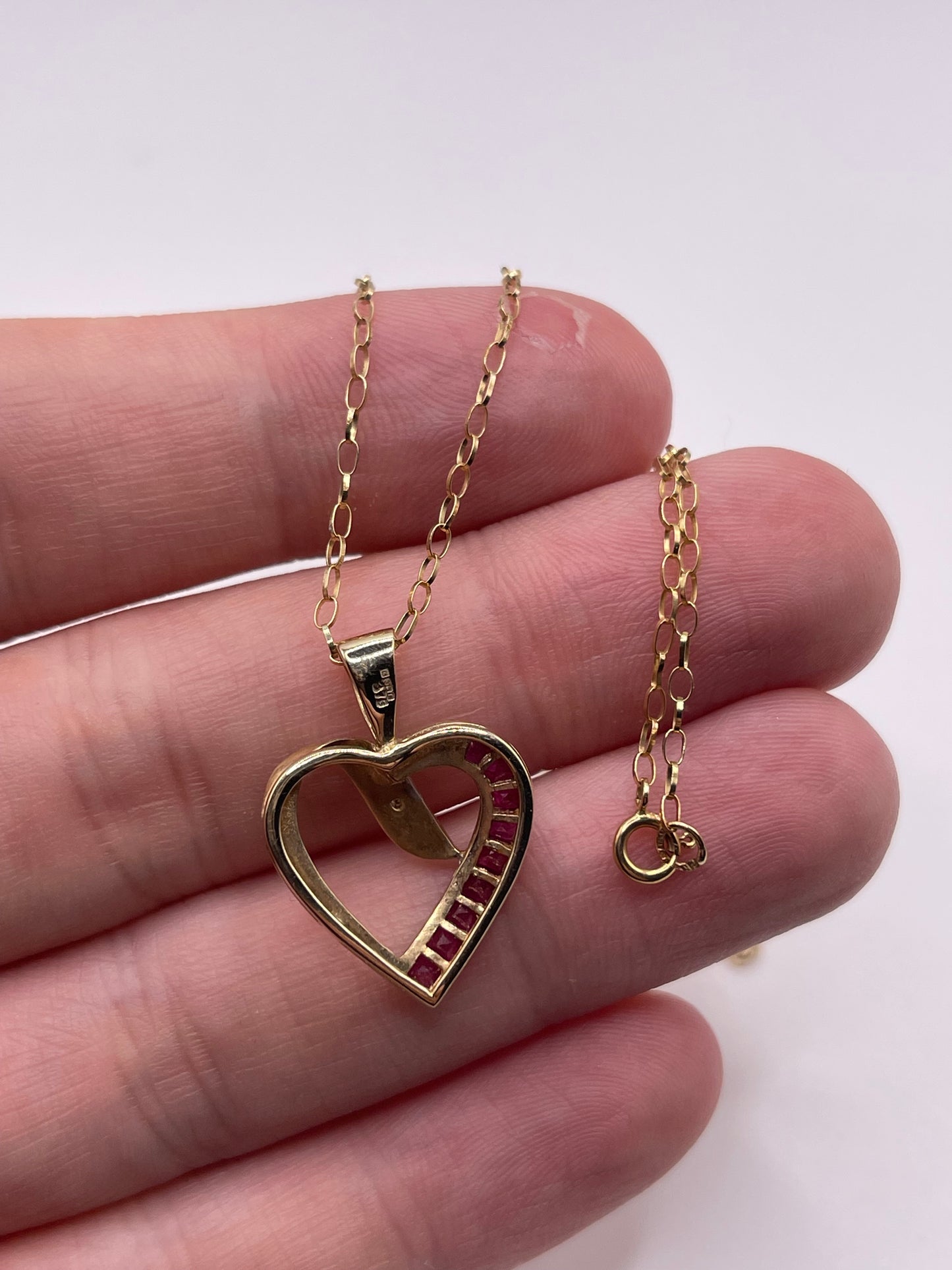 9ct gold ruby and diamond necklace