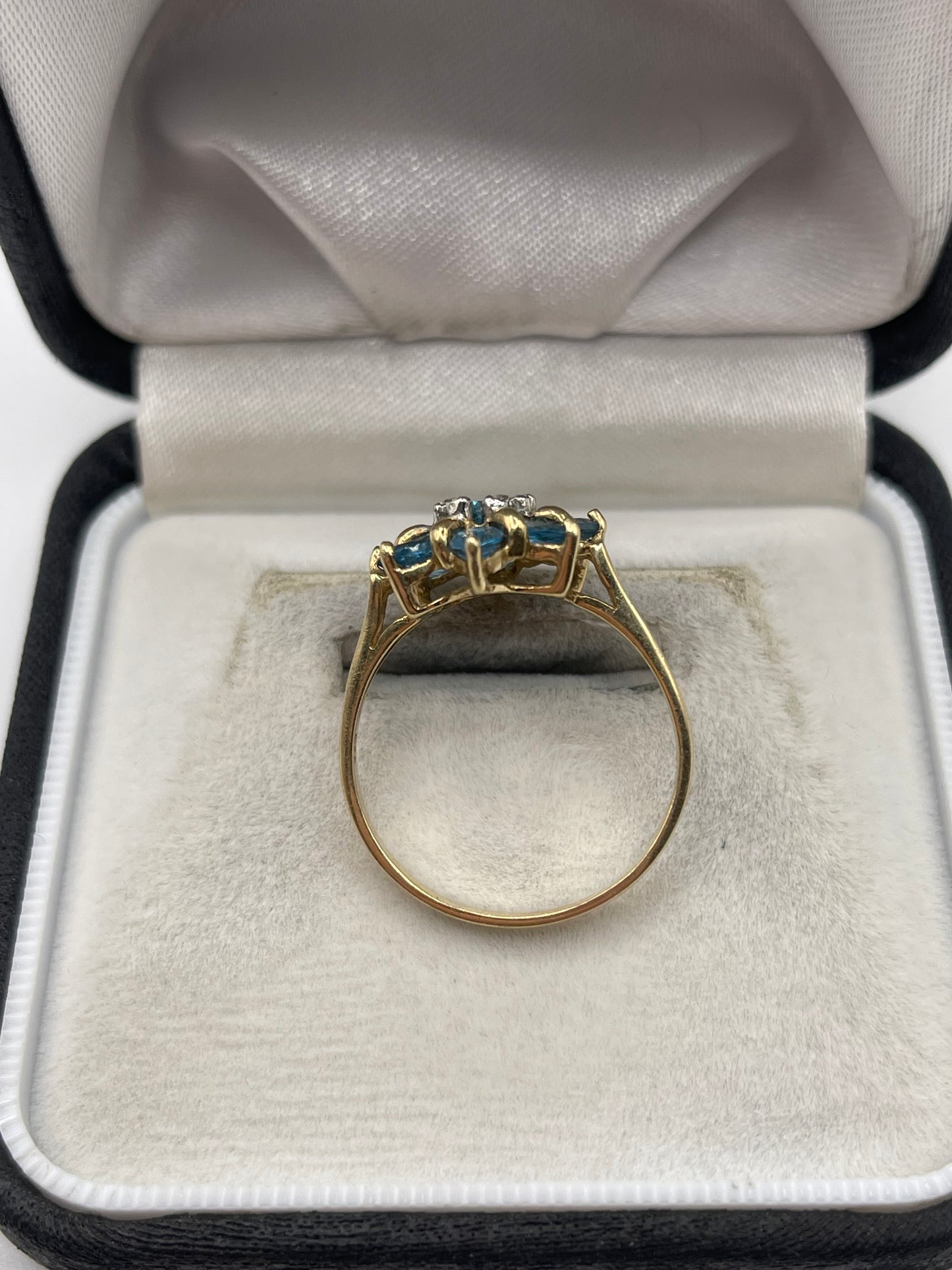 9ct gold blue topaz and diamond ring