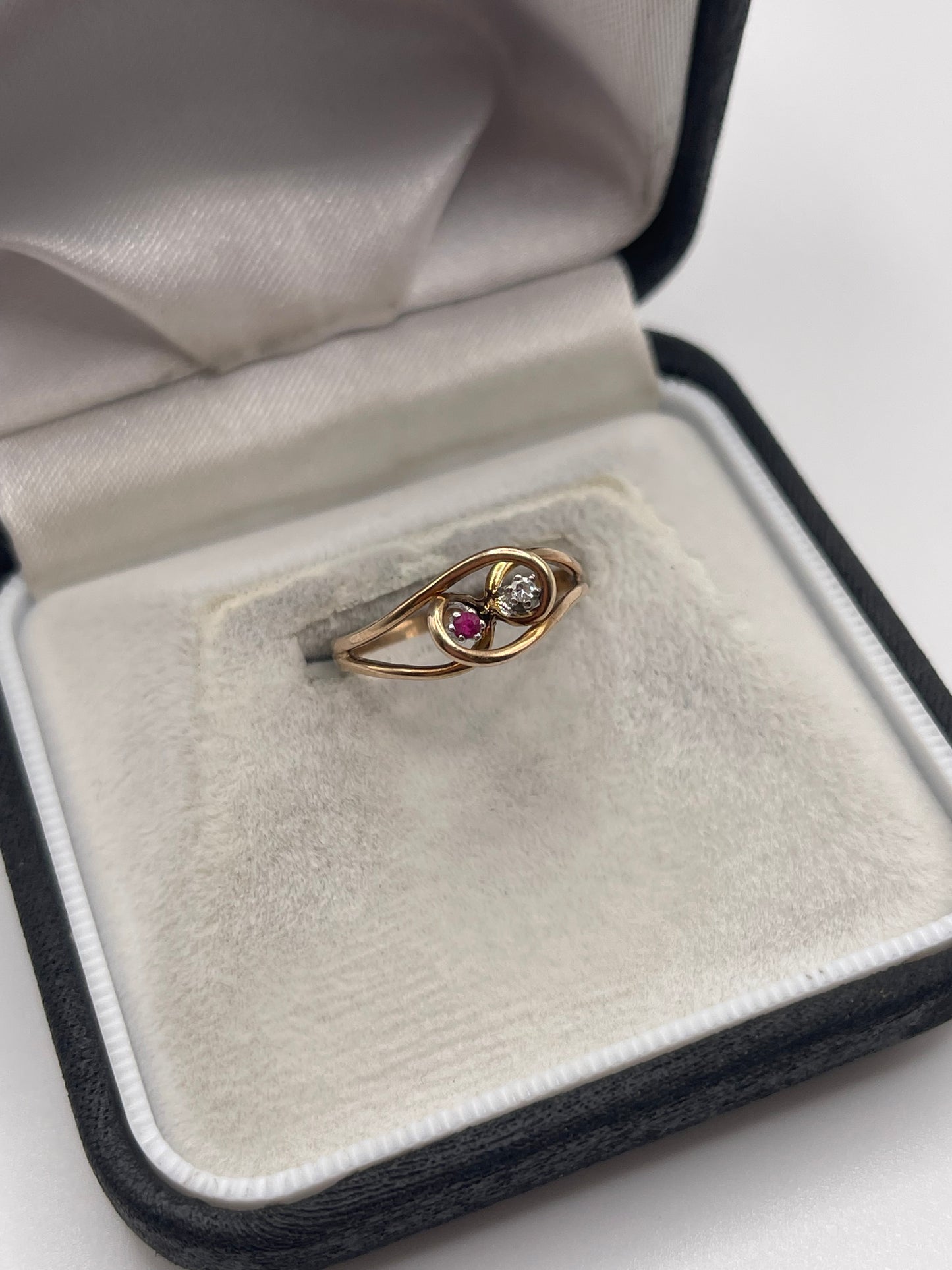 9ct gold ruby and diamond ring