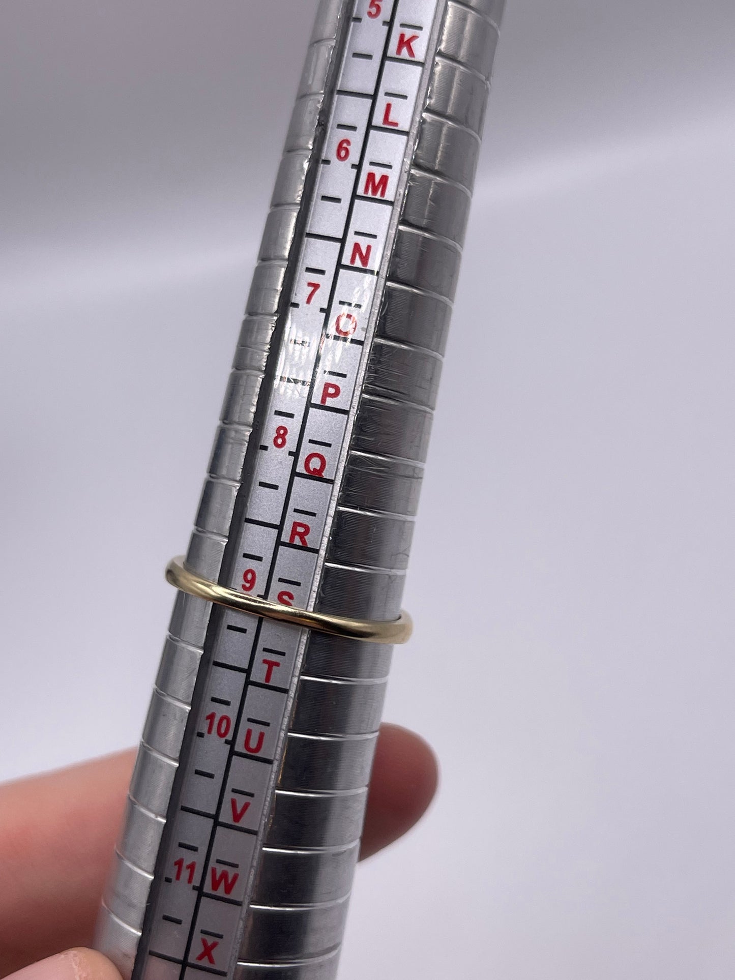 9ct gold pink sapphire and diamond ring