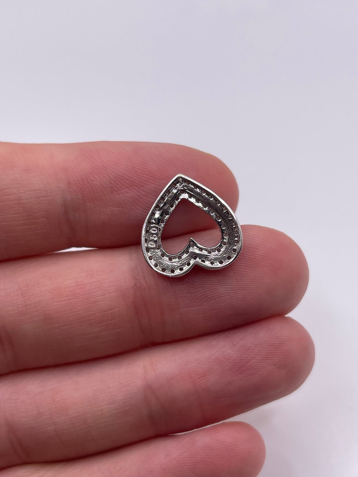 9ct white gold diamond heart pendant