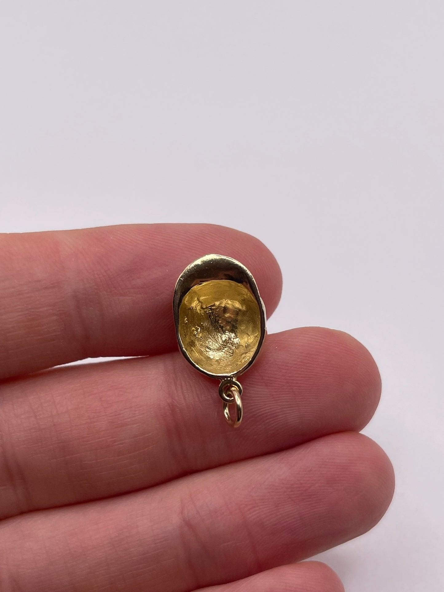 9ct gold jockey cap charm