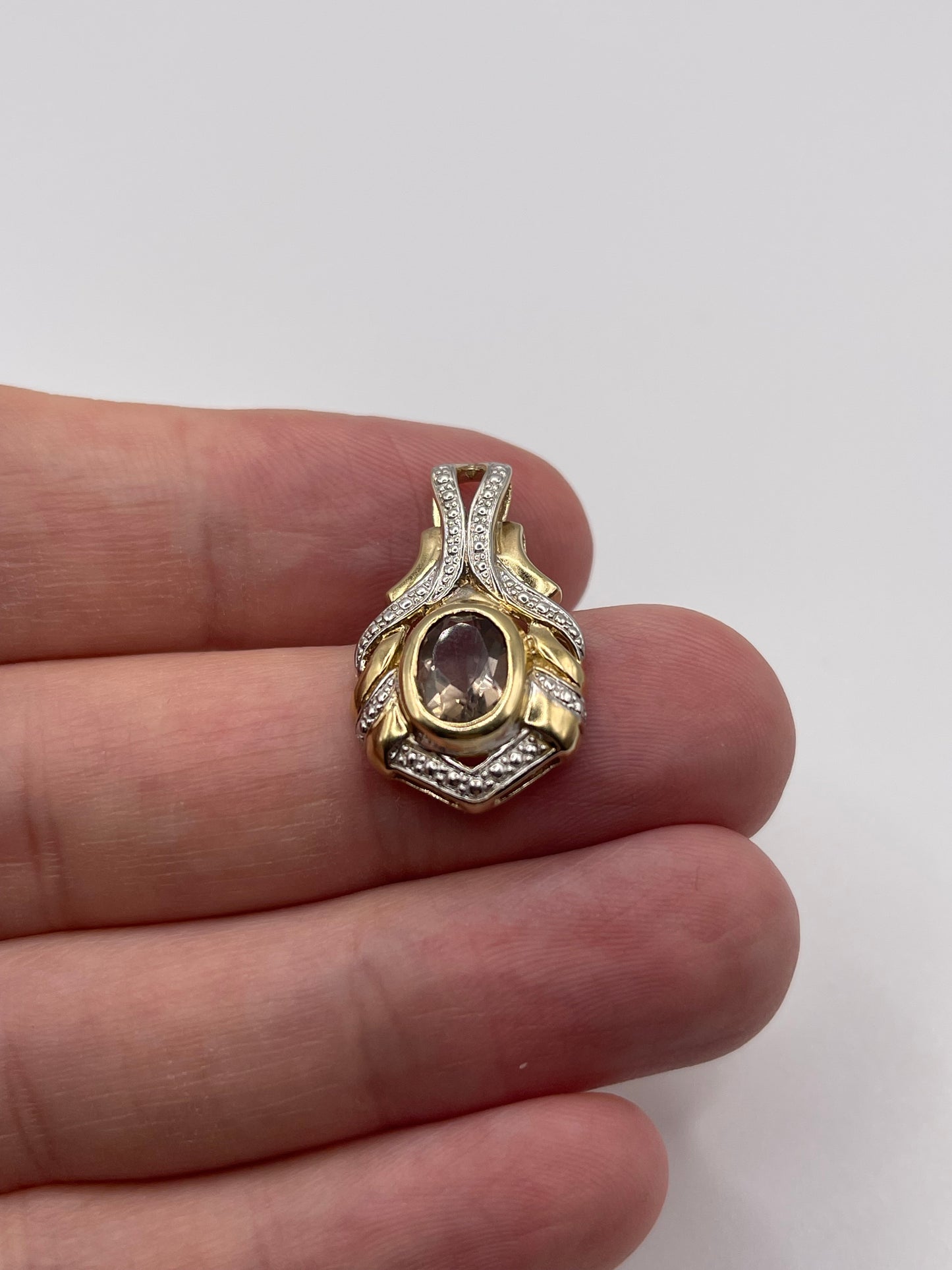 9ct gold Smokey quartz pendant