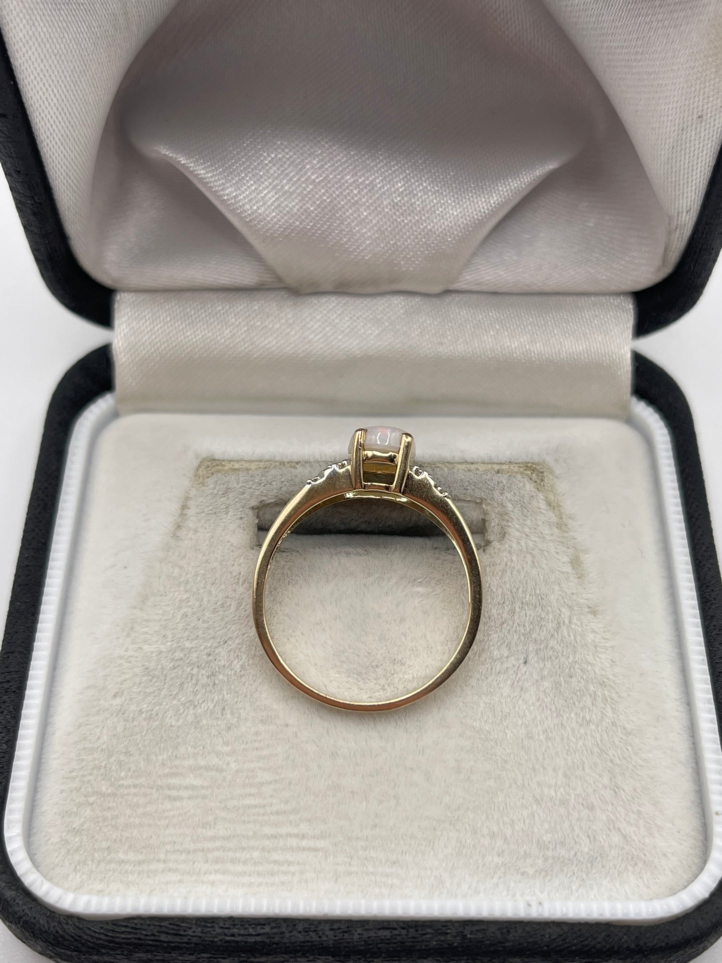 9ct gold opal and zircon ring