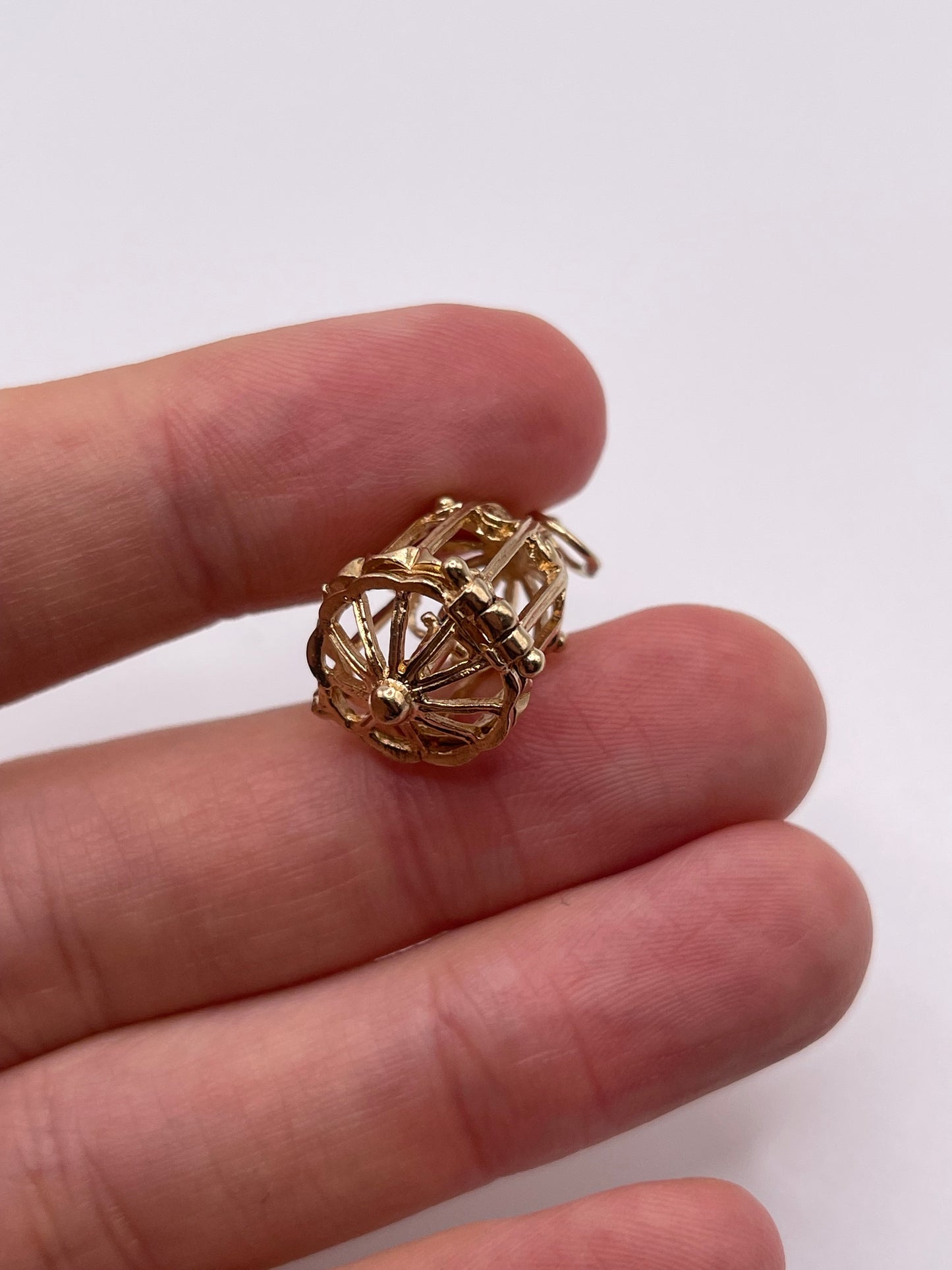 9ct gold birdcage charm