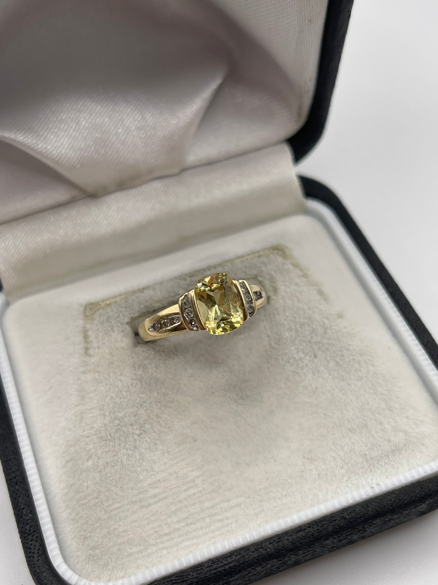 9ct gold citrine and diamond ring