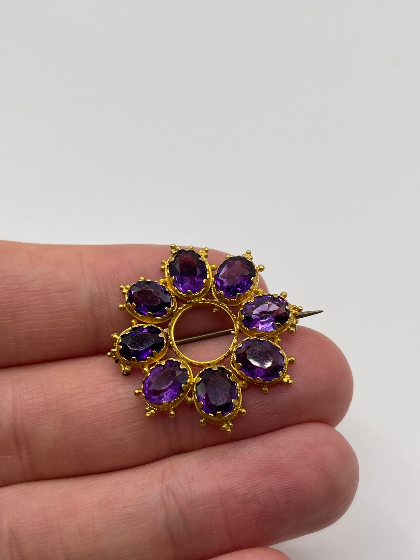 Antique 15ct gold amethyst brooch