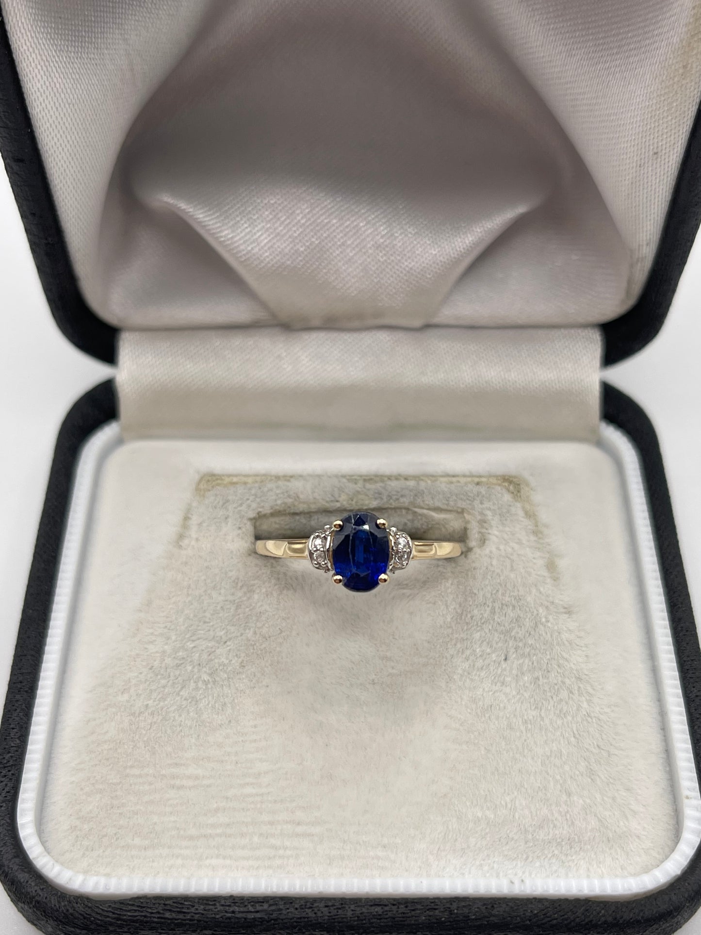 9ct gold kyanite and zircon ring